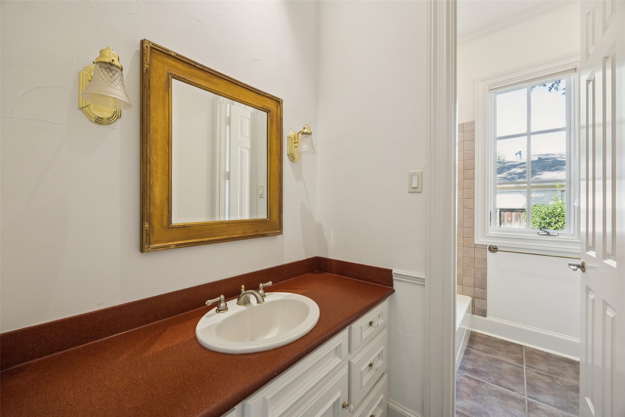 6516 Ellsworth Avenue