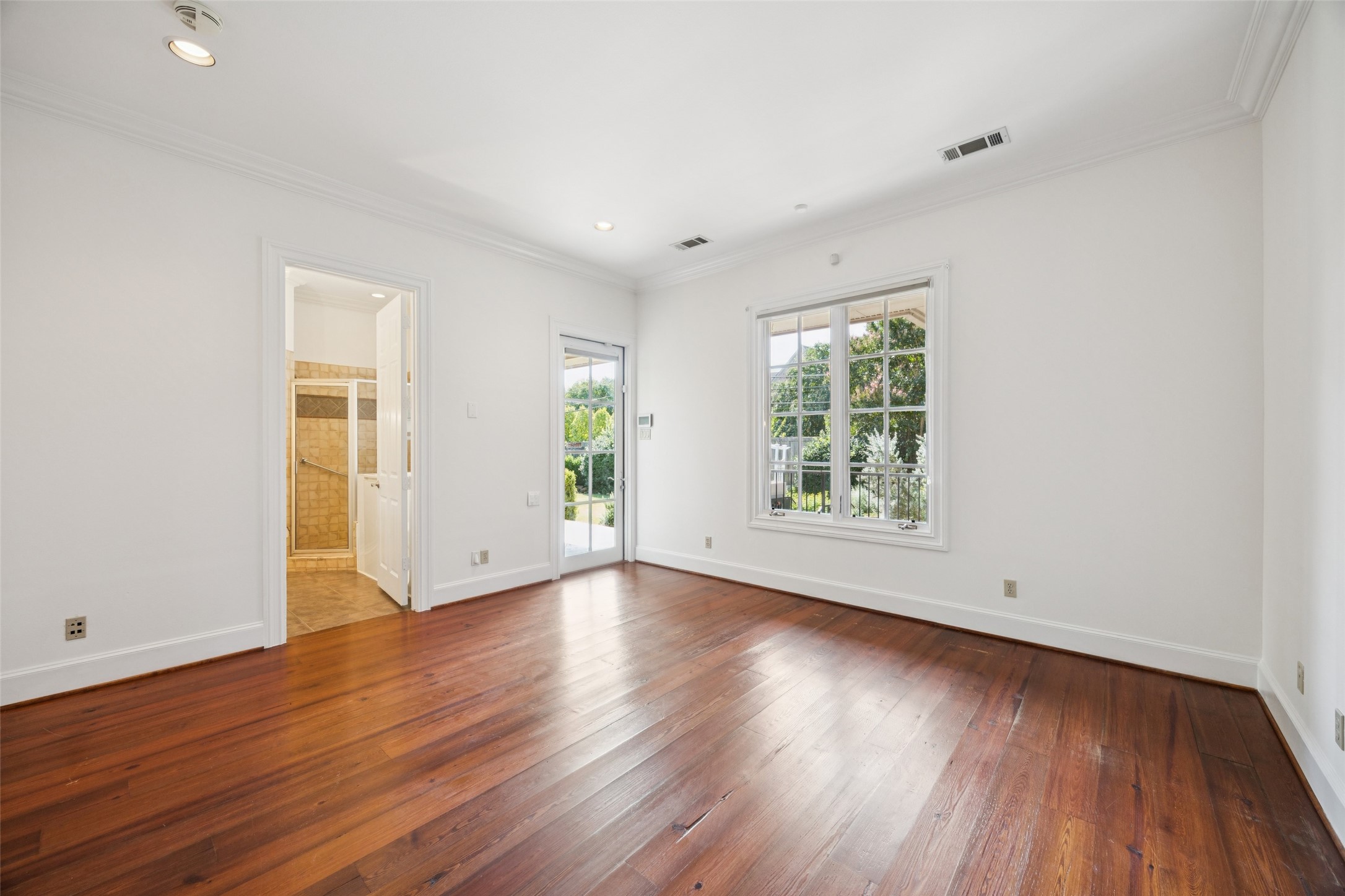 6516 Ellsworth Avenue