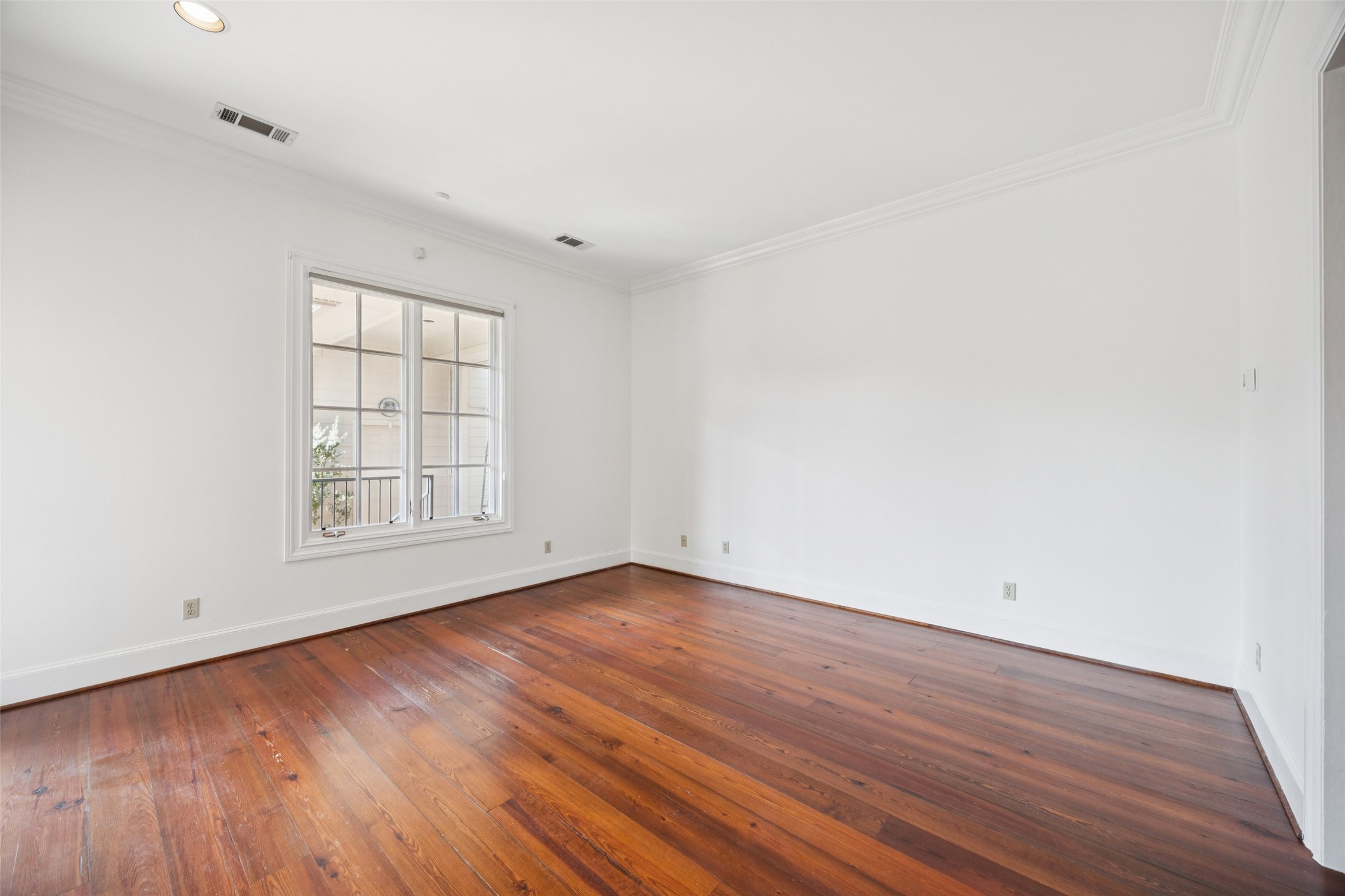 6516 Ellsworth Avenue