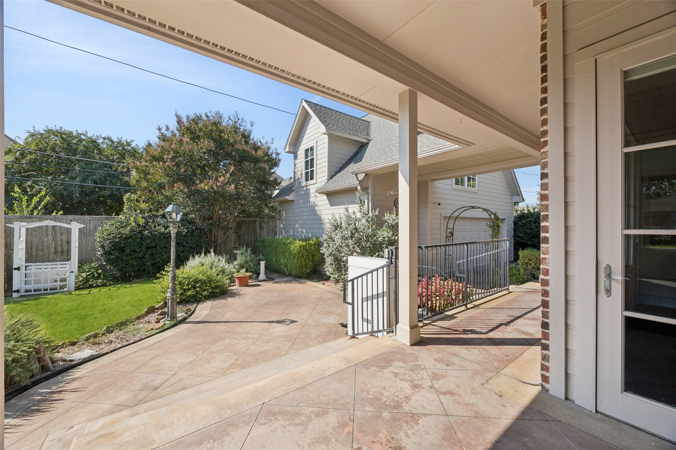 6516 Ellsworth Avenue