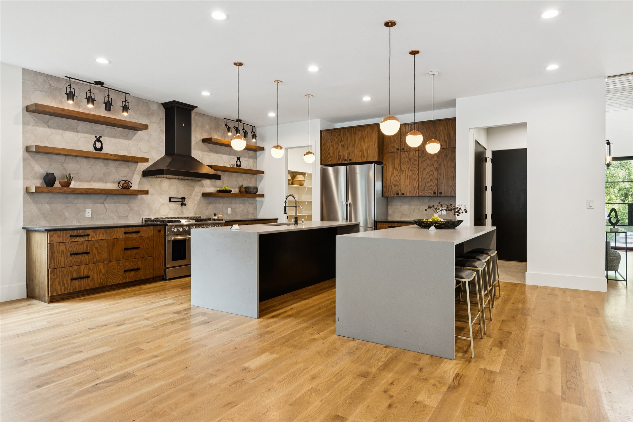 7314 Coronado Avenue