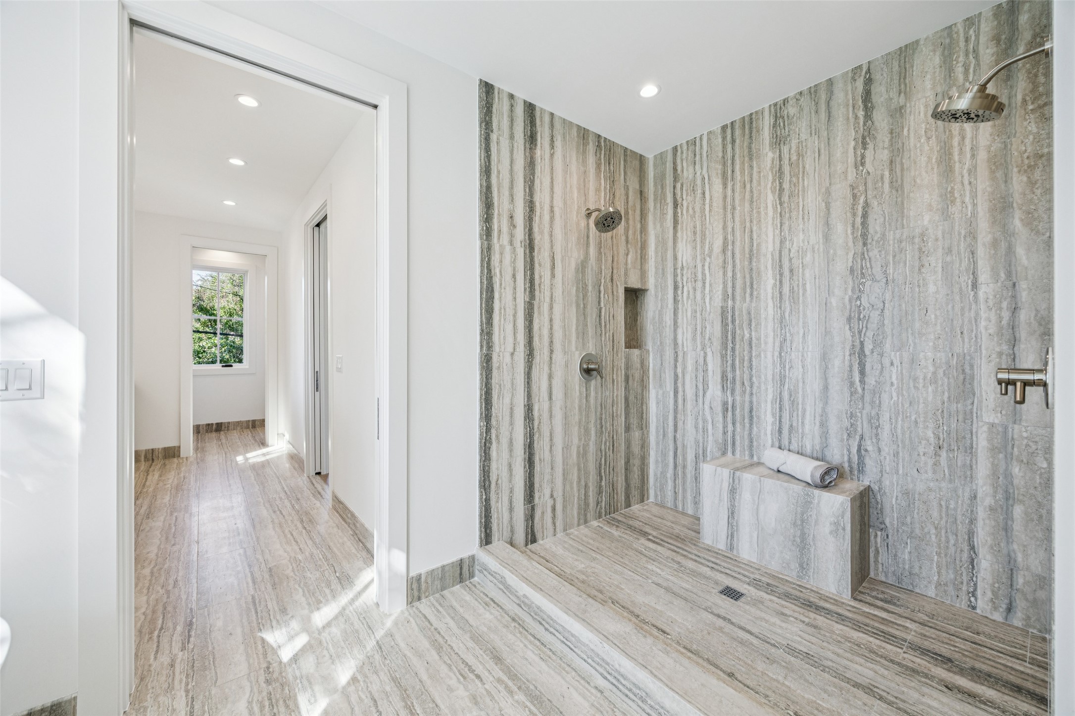 6833 Northridge Drive