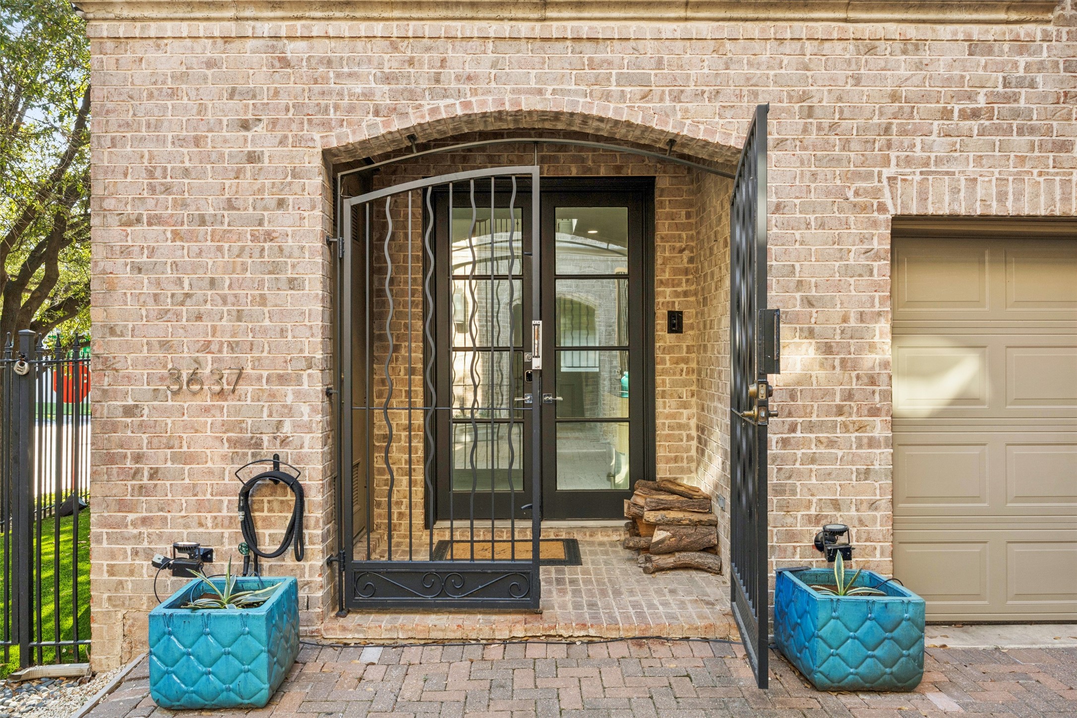 3637 Oak Lawn Avenue