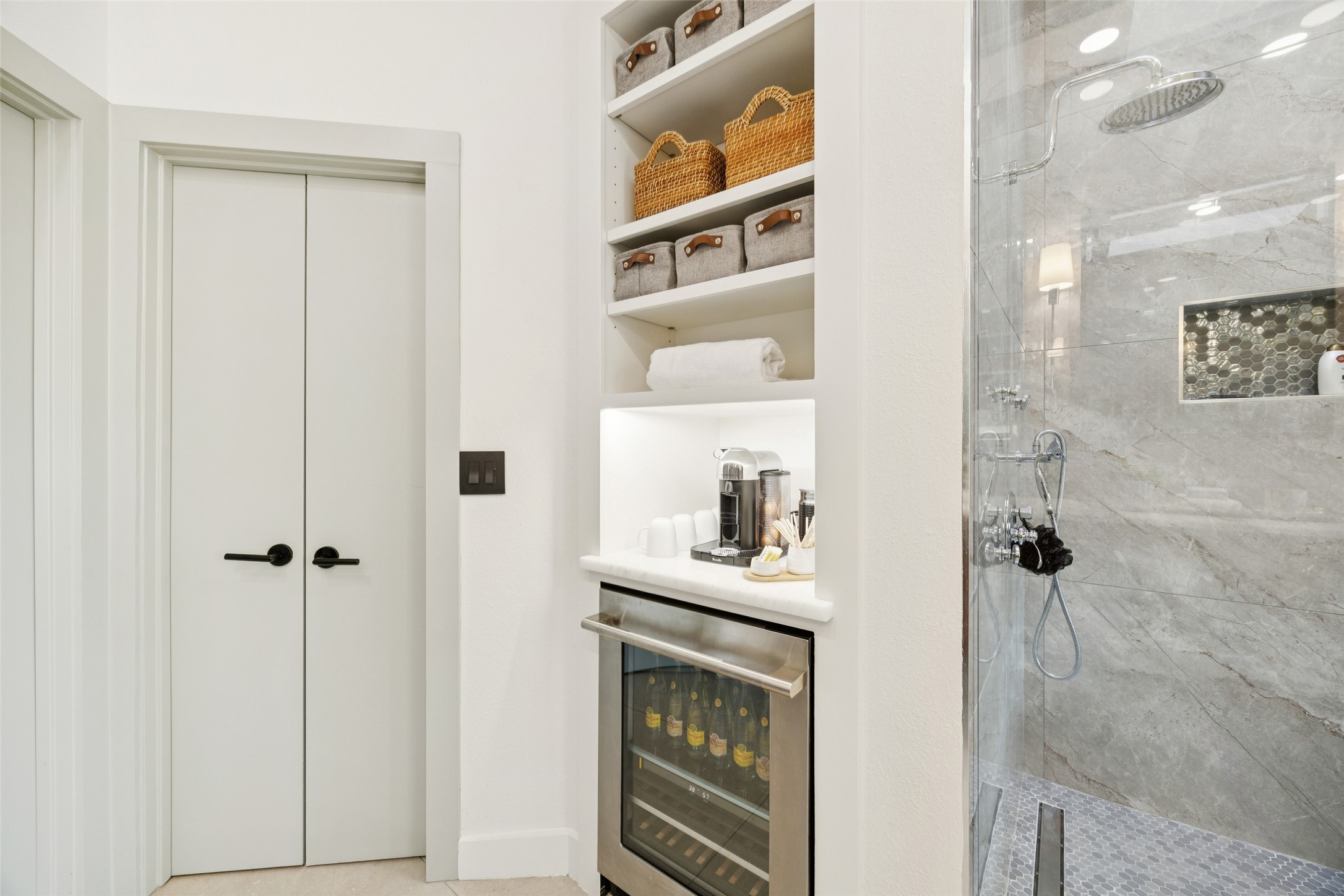 3637 Oak Lawn Avenue