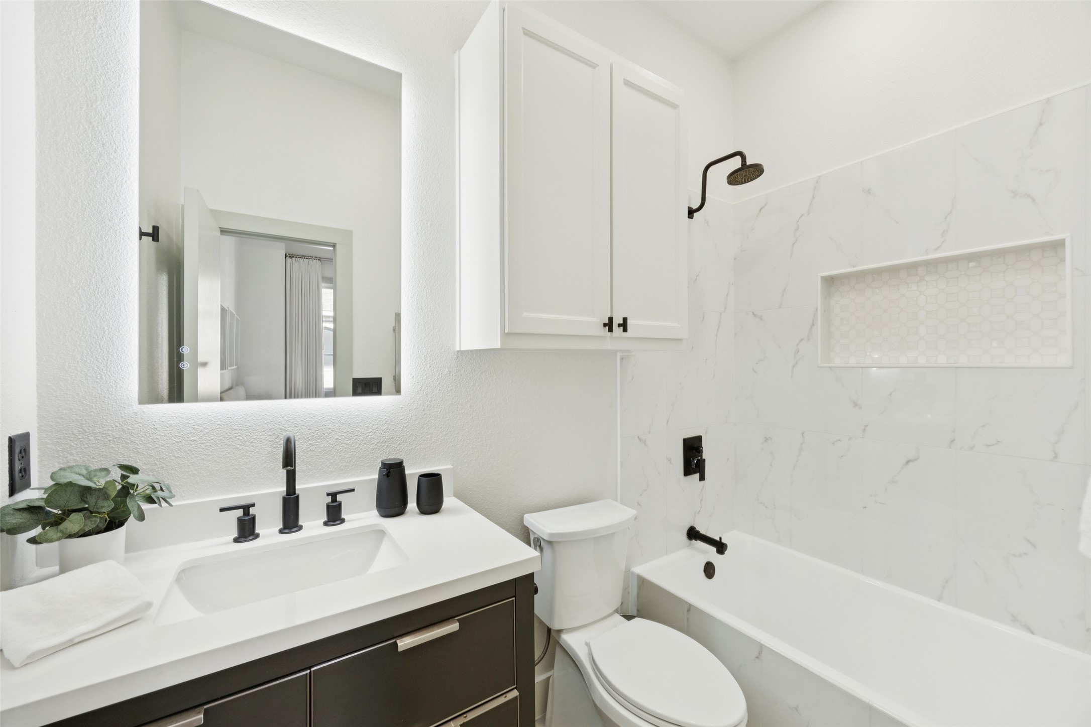 3637 Oak Lawn Avenue