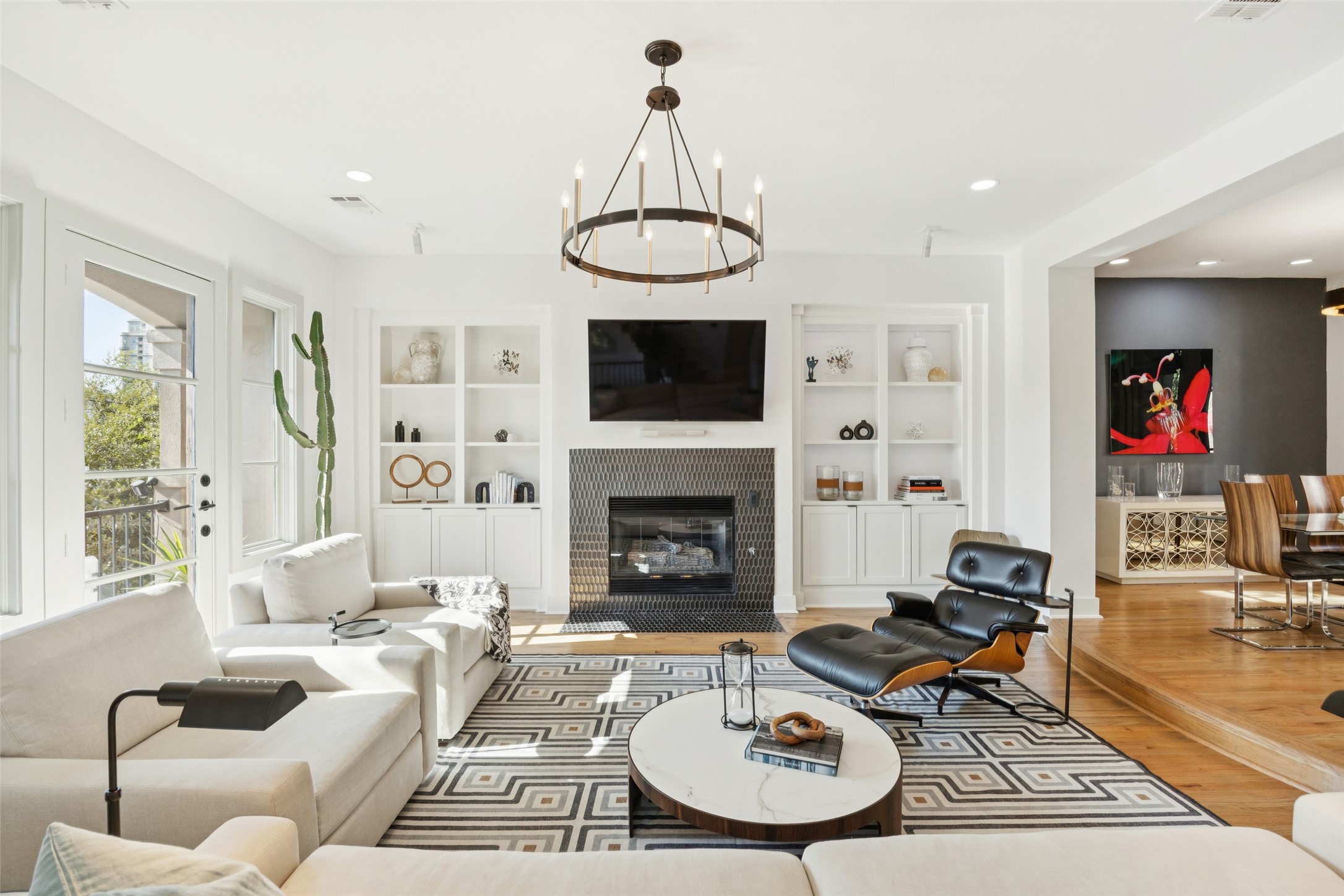 3637 Oak Lawn Avenue