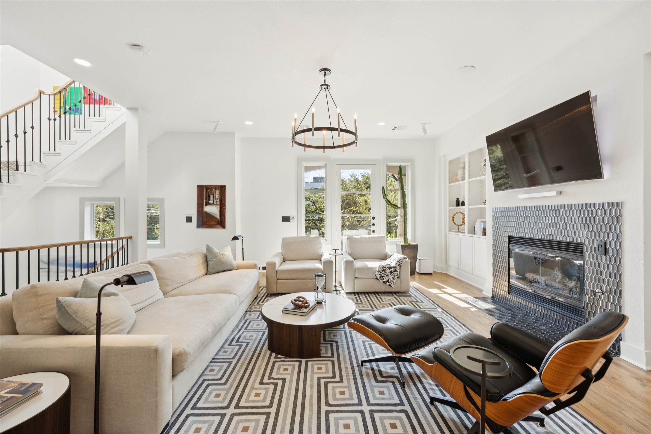 3637 Oak Lawn Avenue