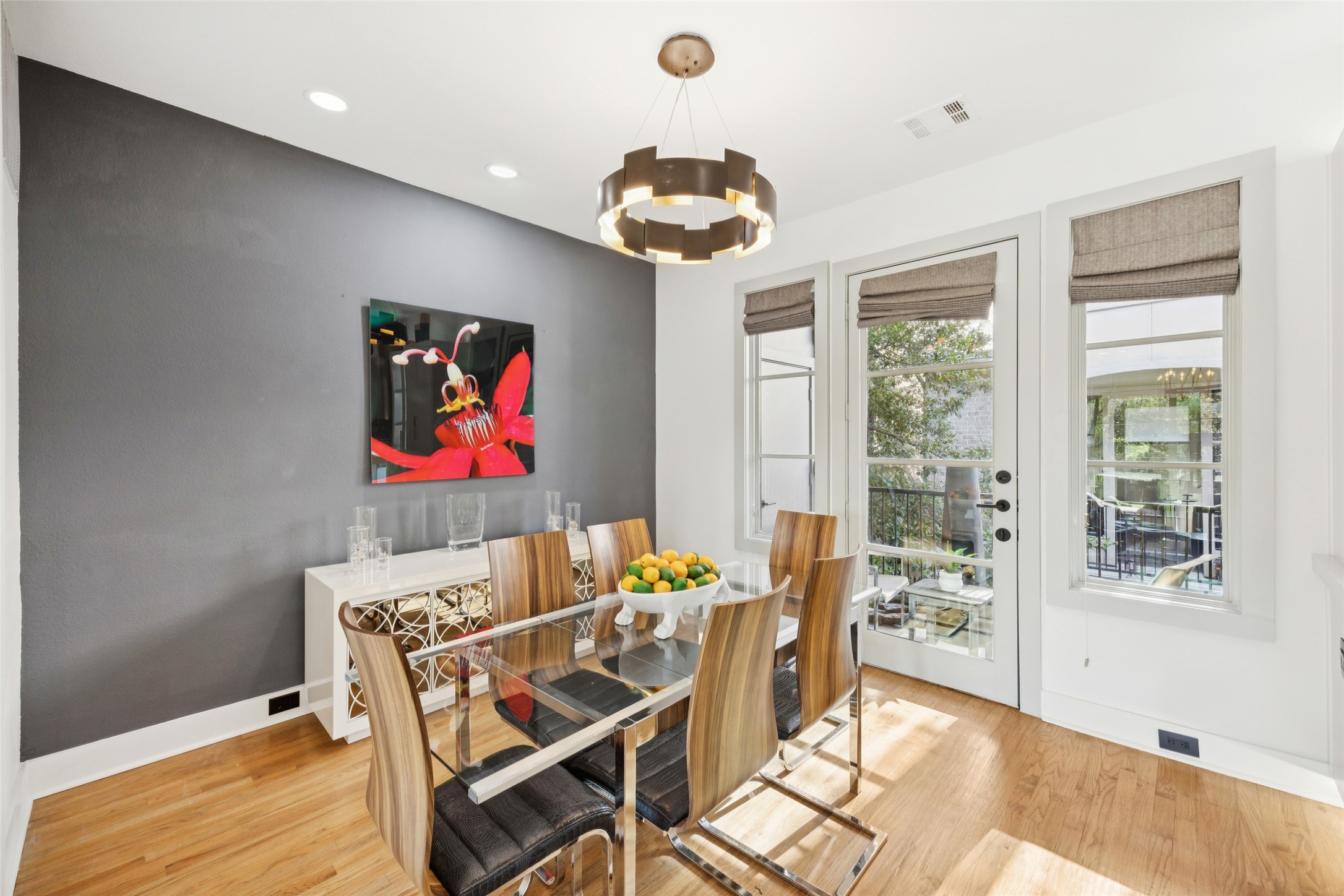 3637 Oak Lawn Avenue