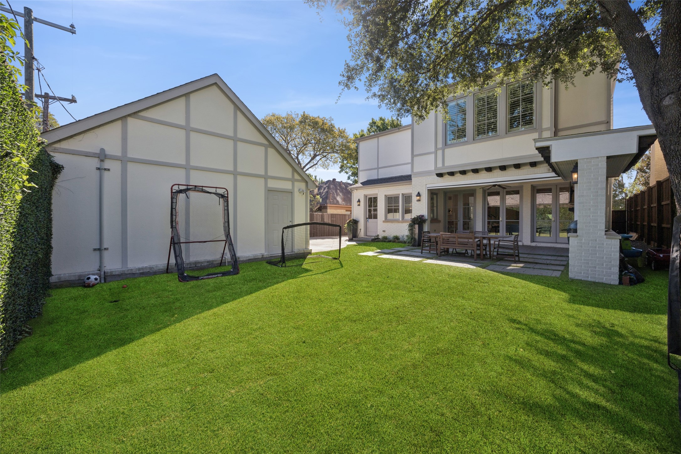 6435 Glenrose Court