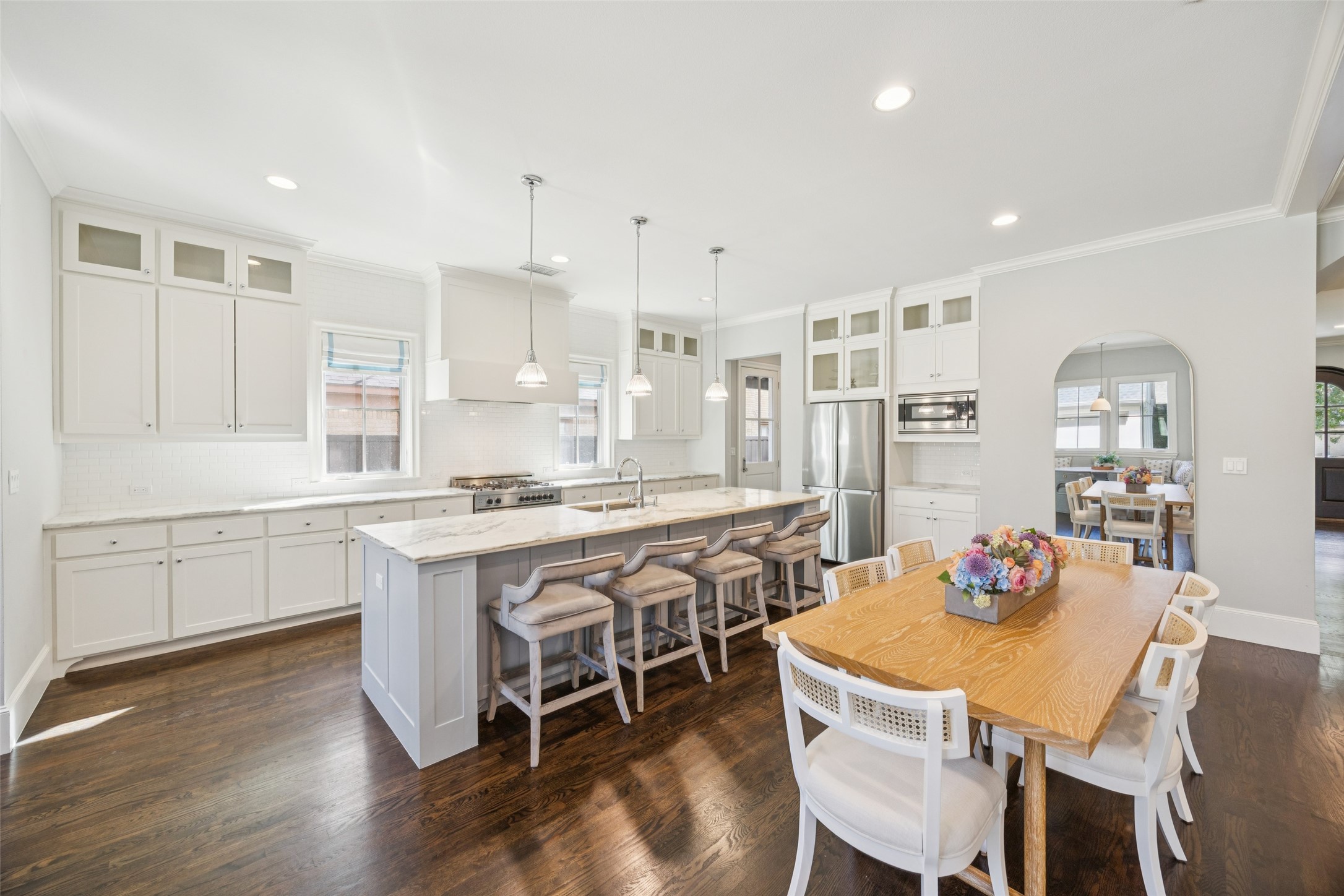 6435 Glenrose Court