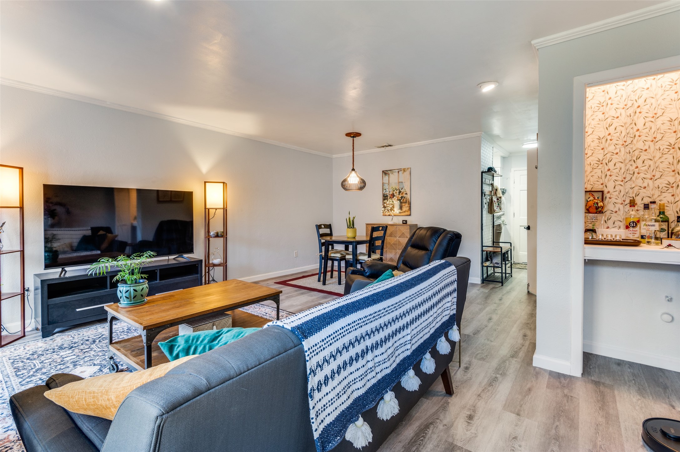 2816 Wycliff Avenue A