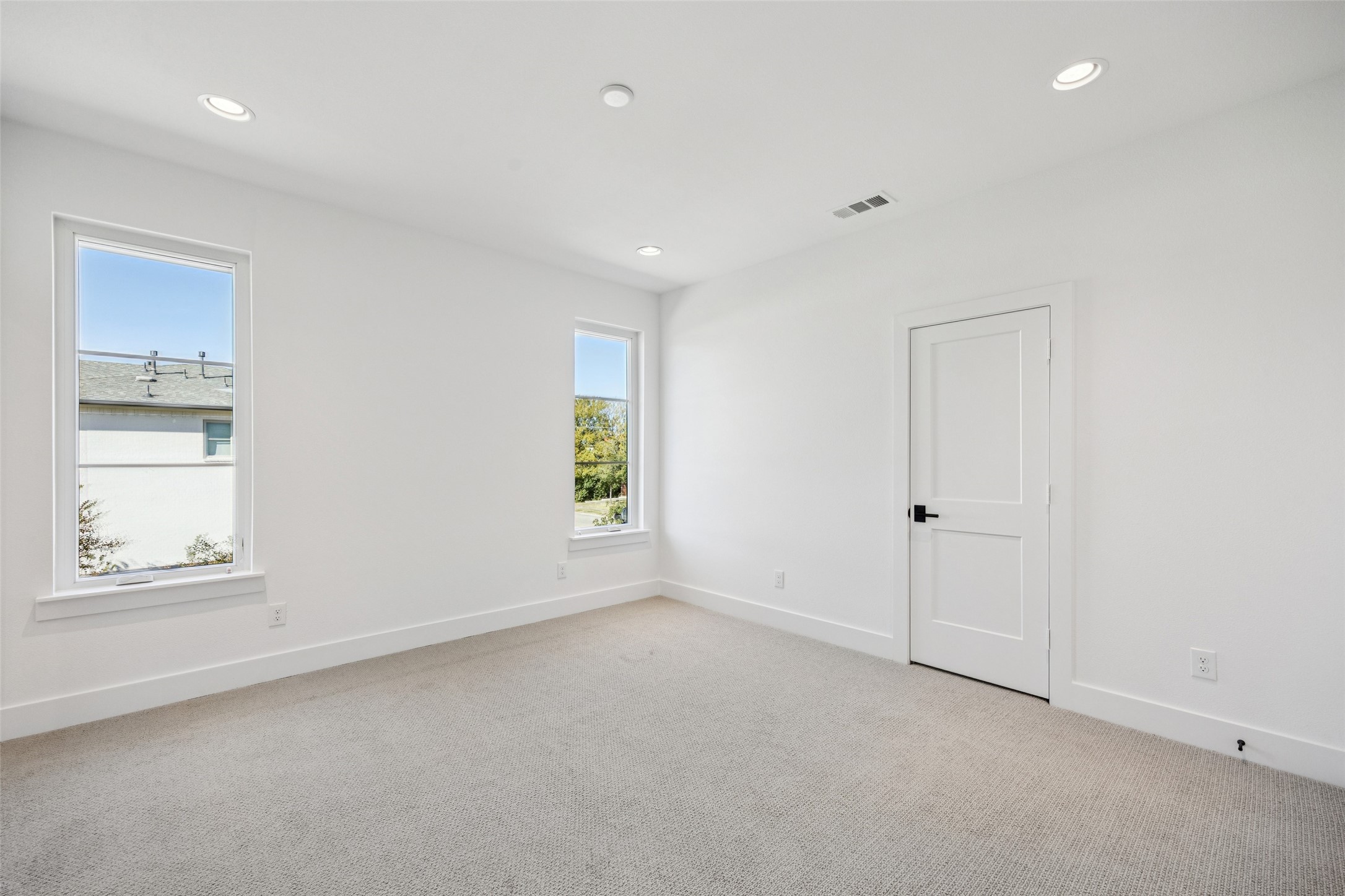 5600 Ellsworth Avenue