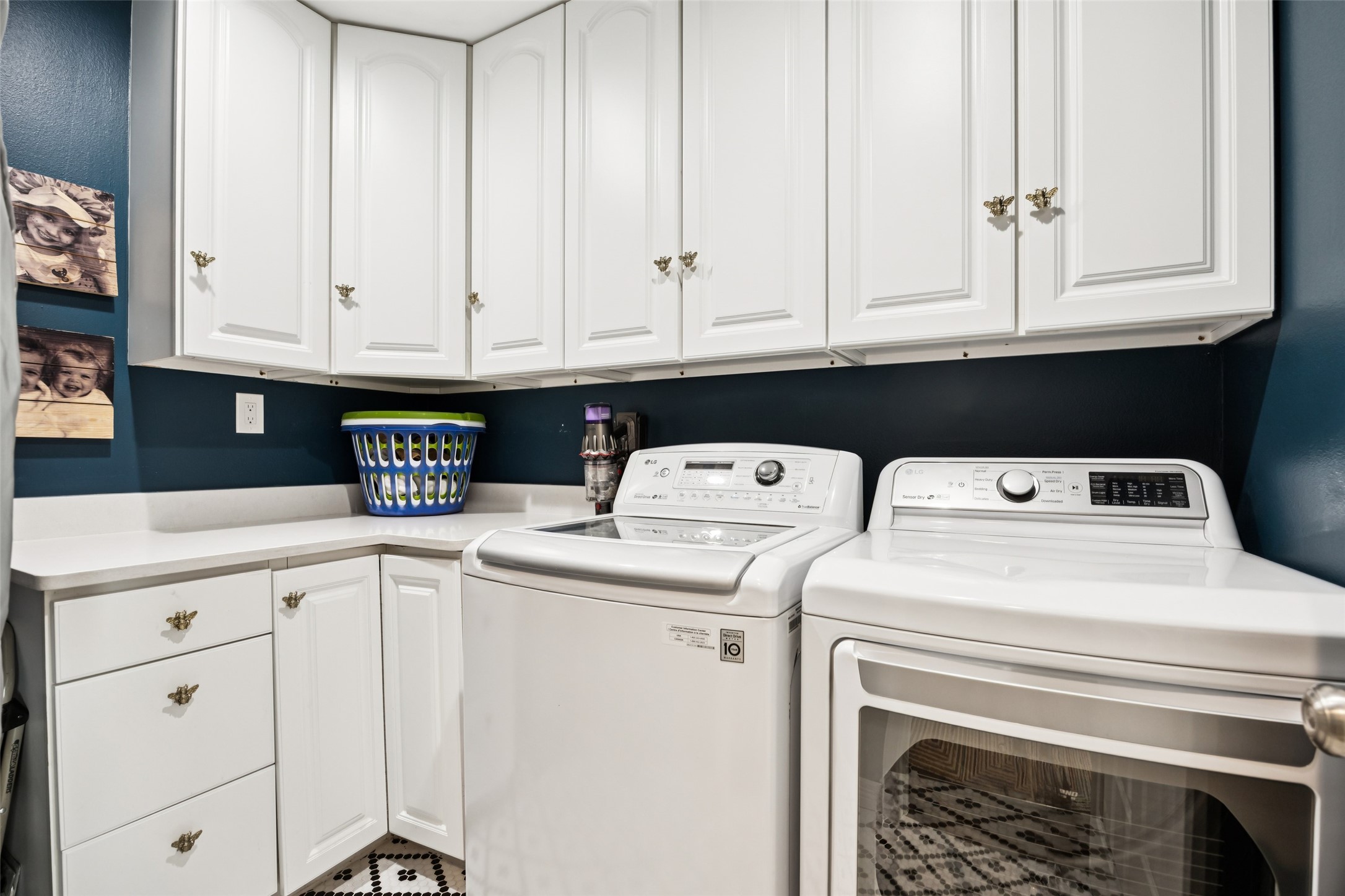 6547 Mercedes Avenue