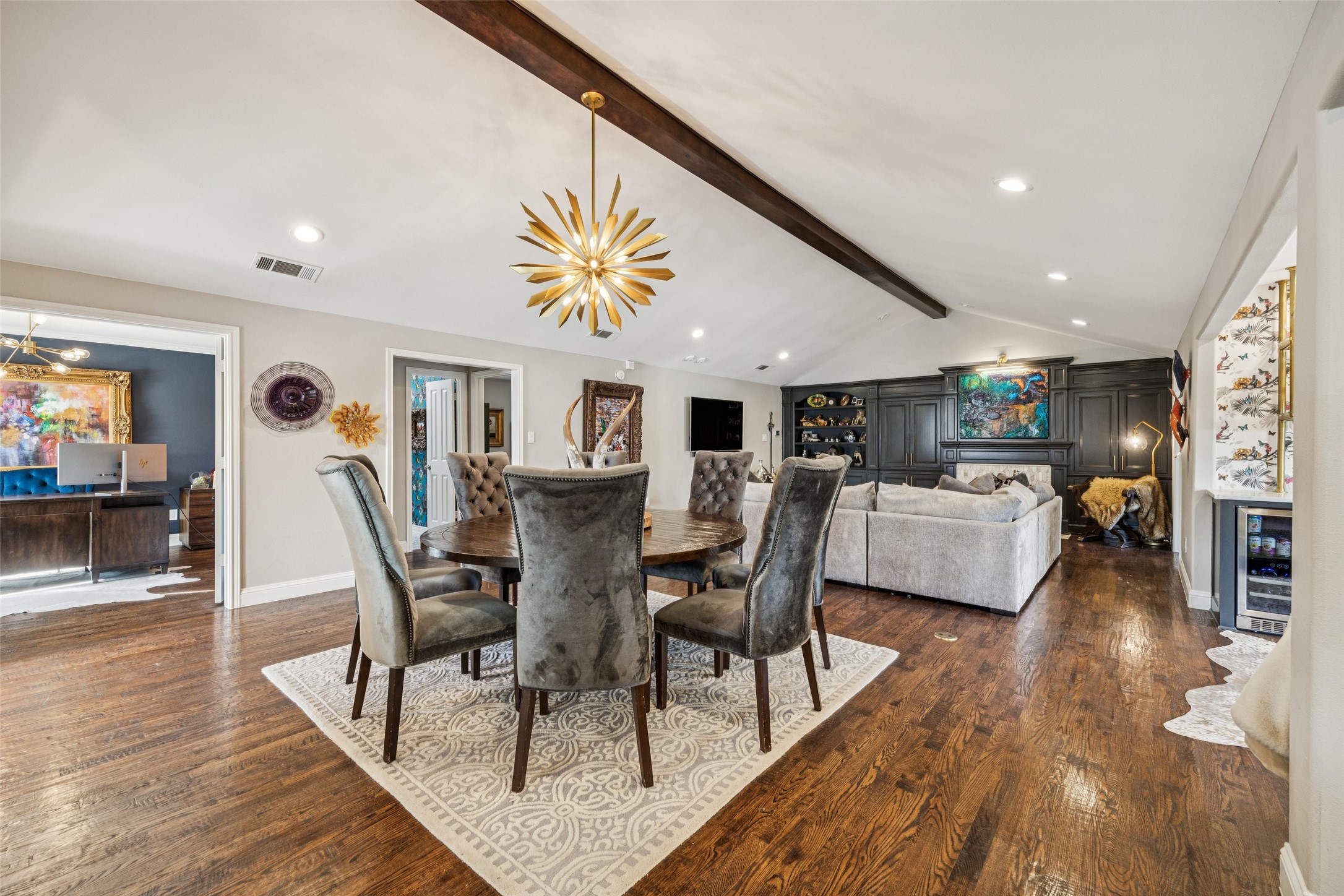 6547 Mercedes Avenue