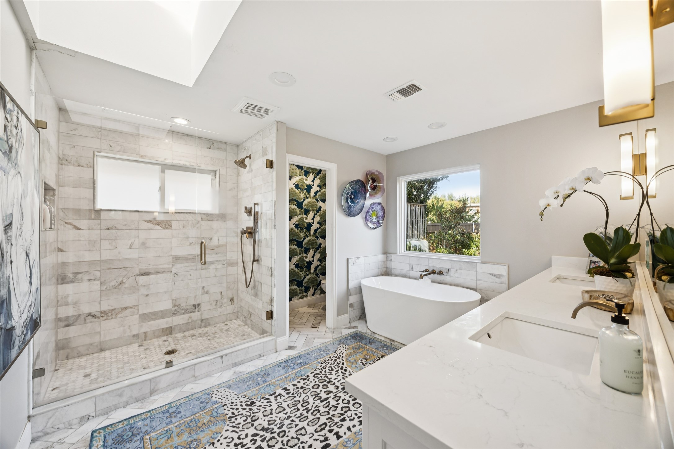 6547 Mercedes Avenue