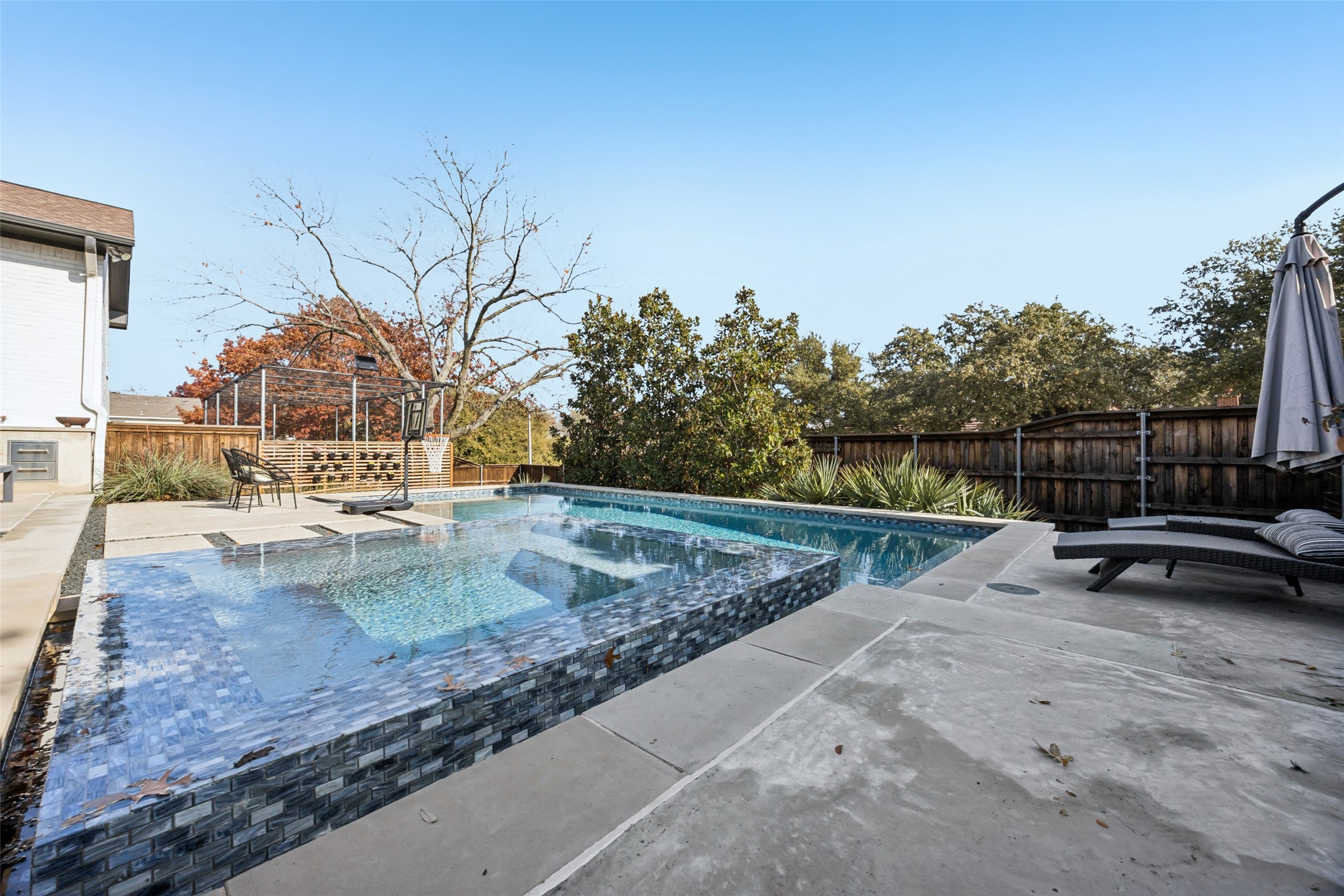 6547 Mercedes Avenue