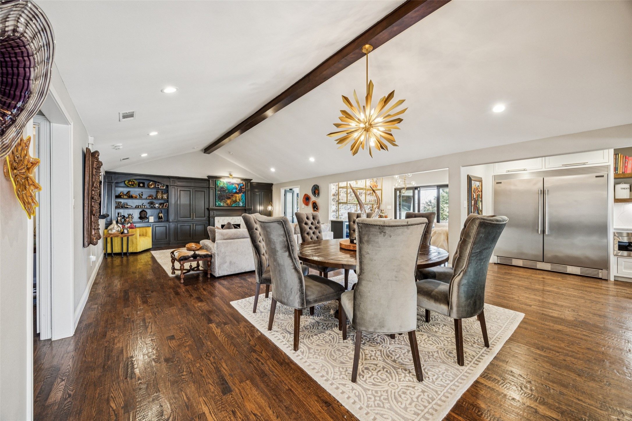 6547 Mercedes Avenue