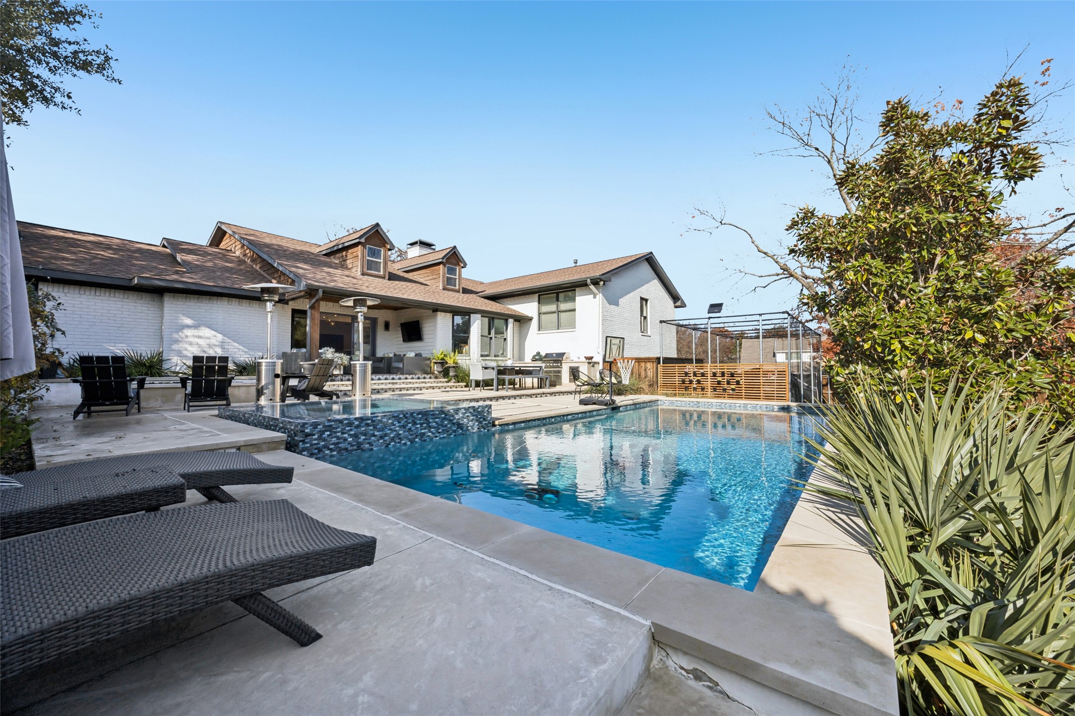 6547 Mercedes Avenue