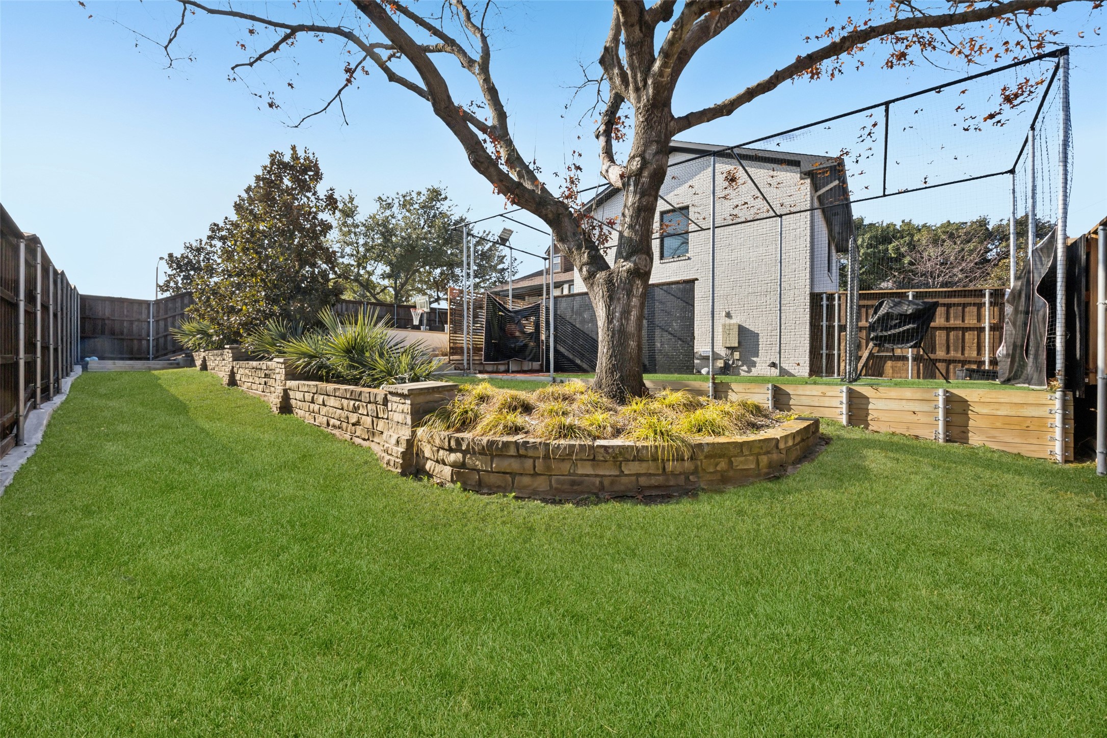 6547 Mercedes Avenue