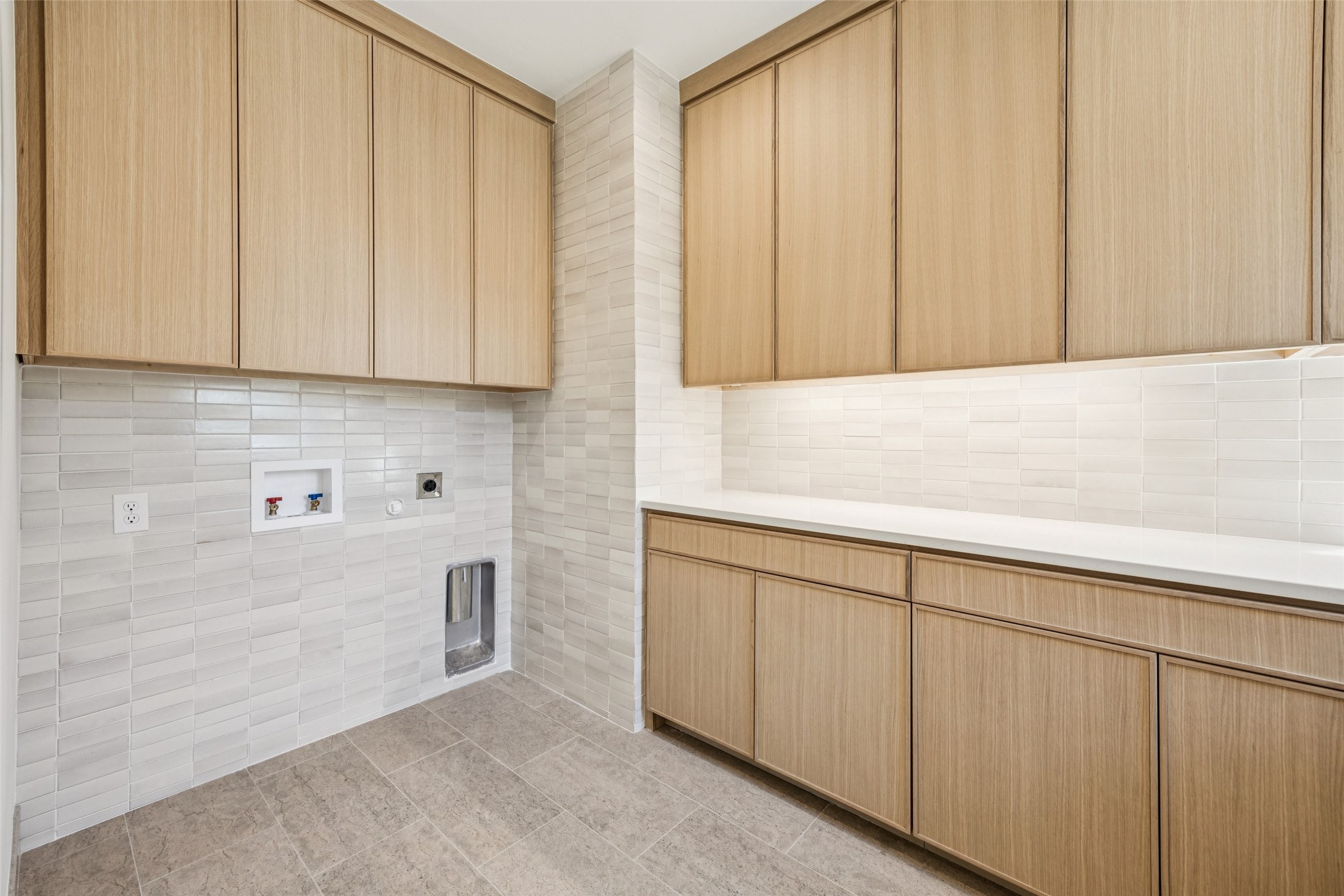 6833 Northridge Drive