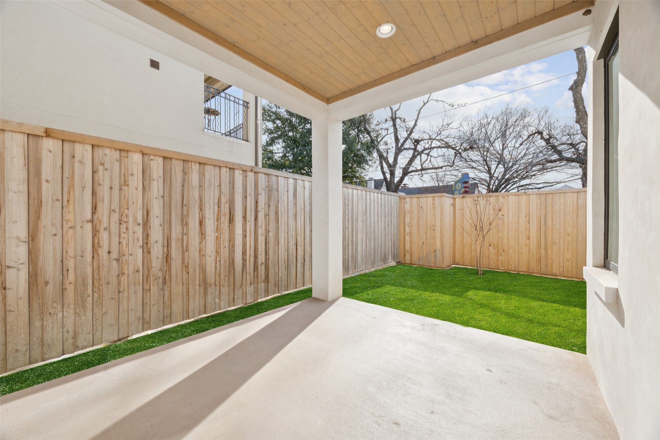 5602 Ellsworth Avenue