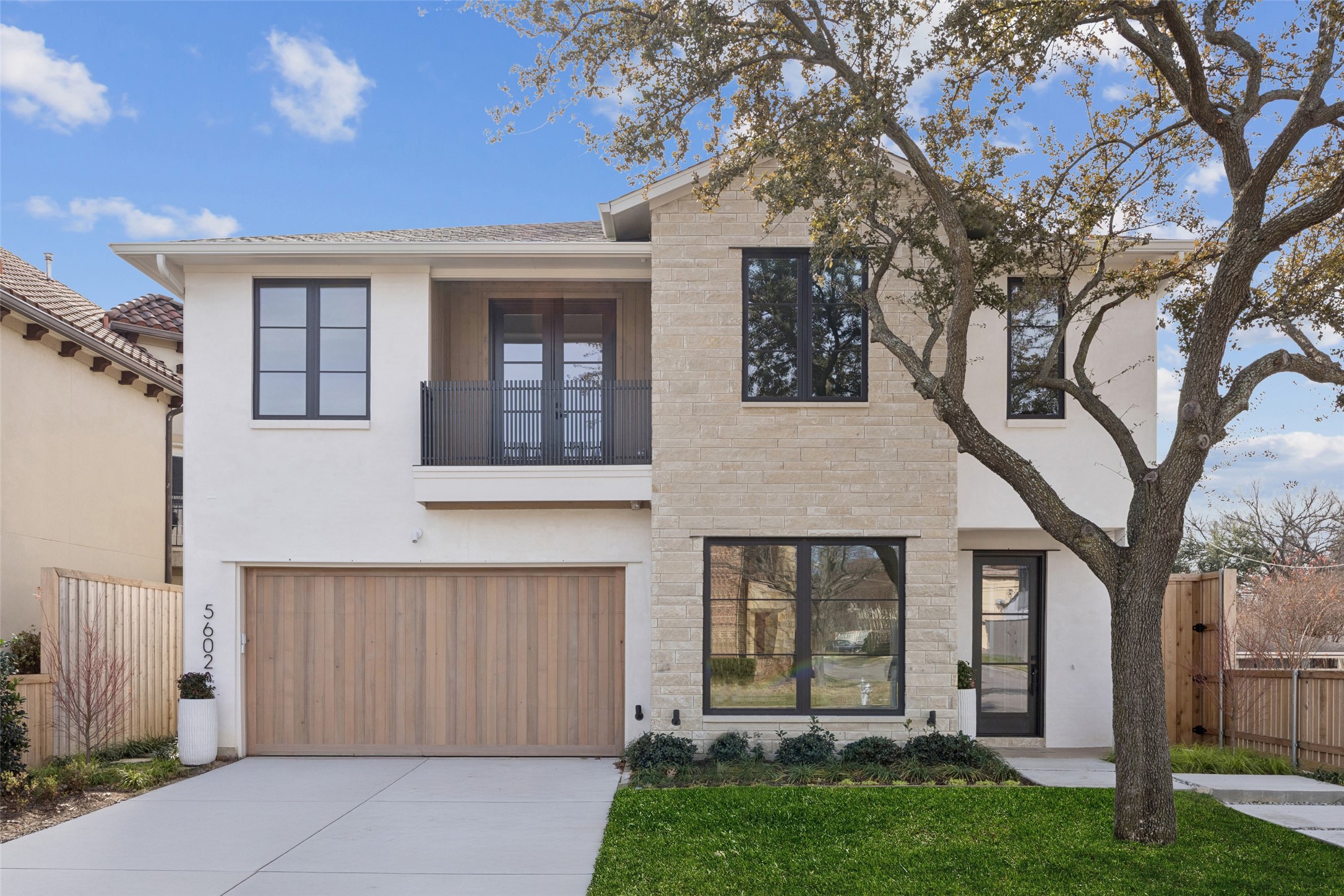 5602 Ellsworth Avenue