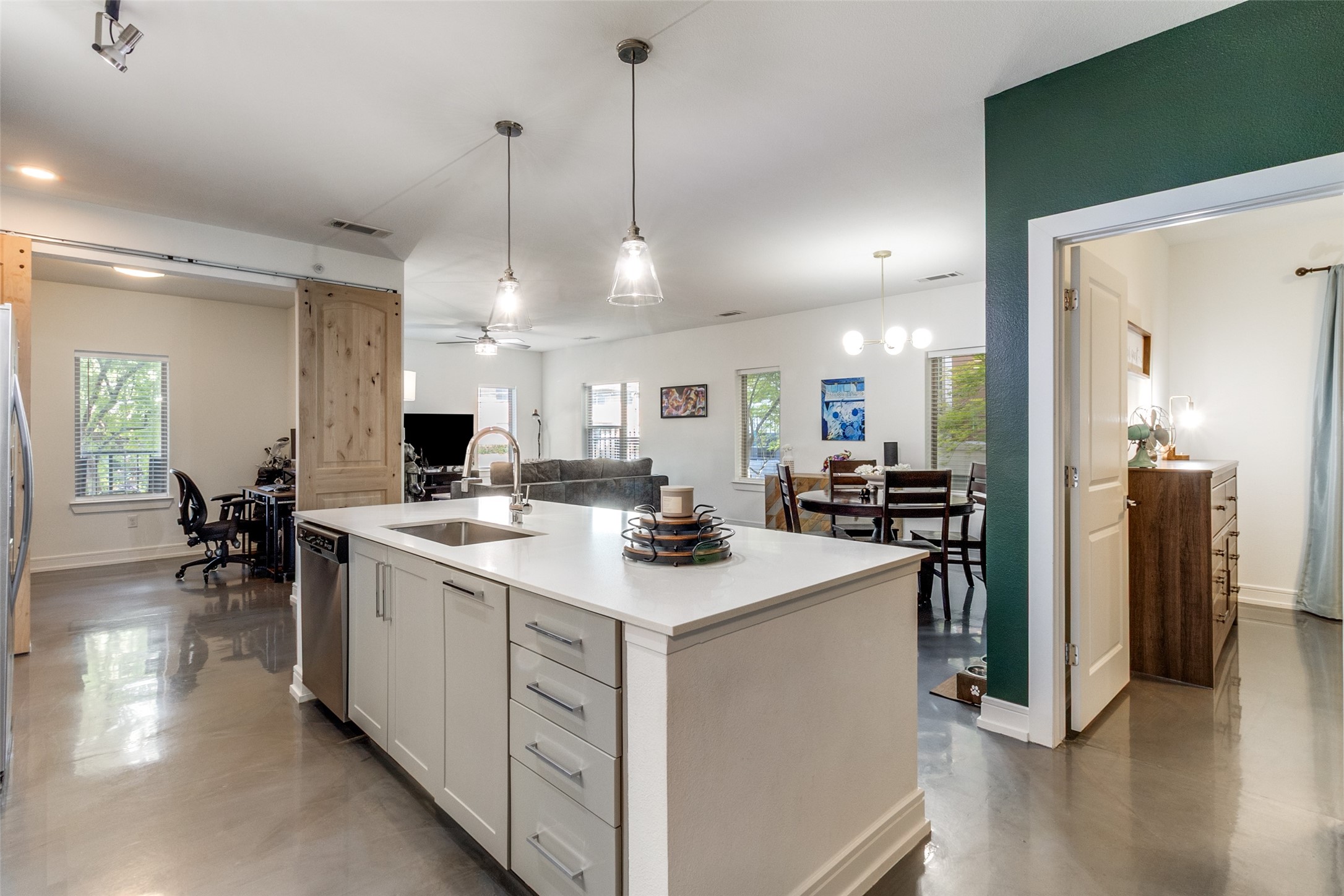 5710 Mccommas Boulevard 103