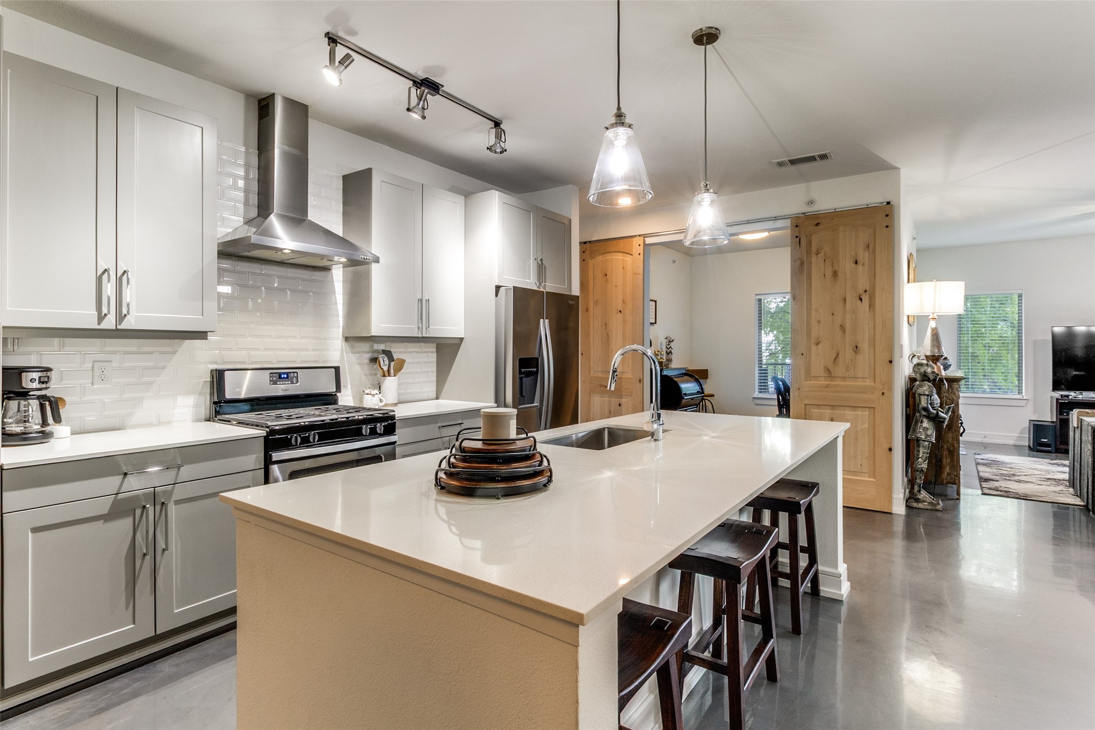 5710 Mccommas Boulevard 103