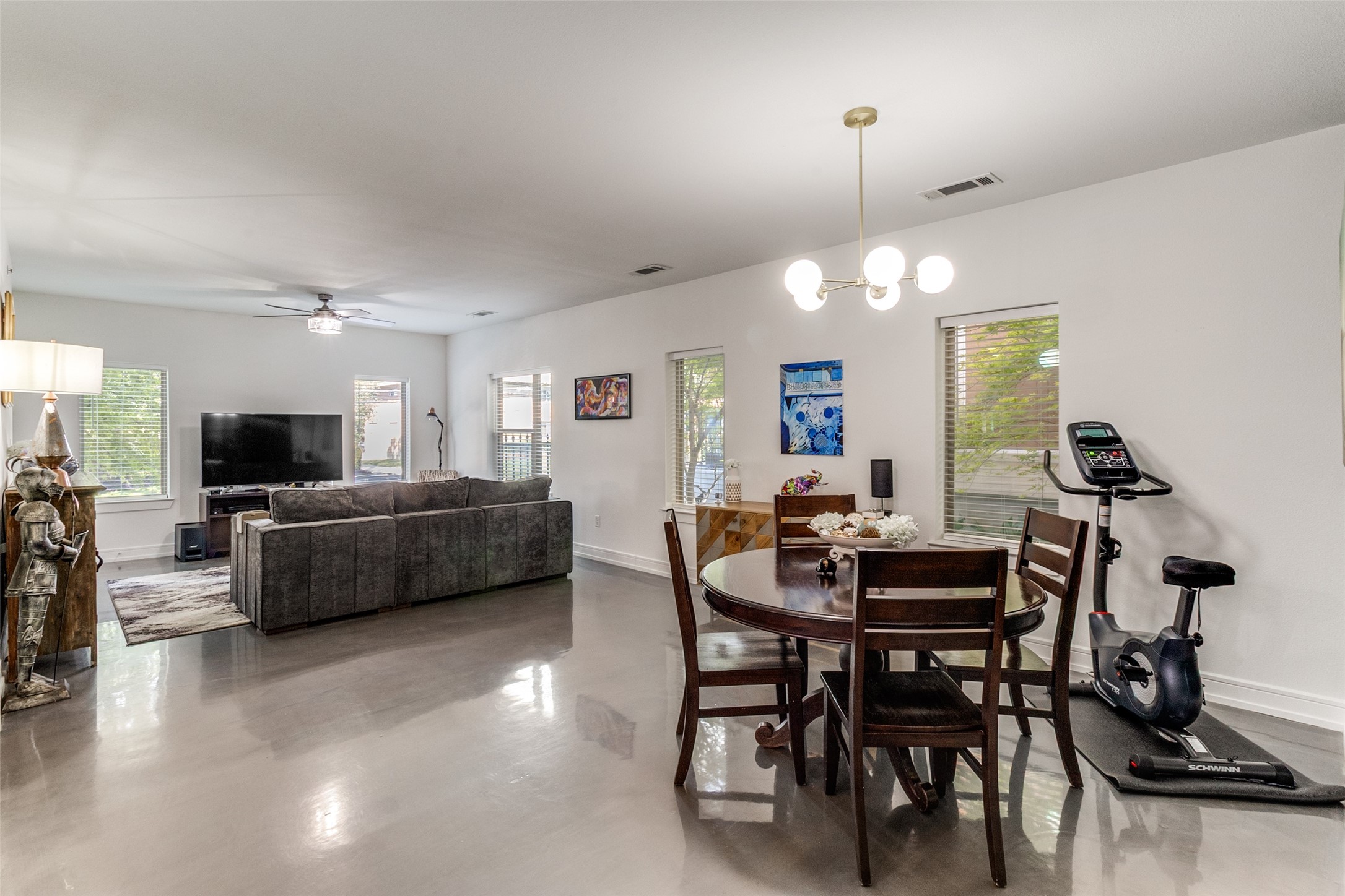 5710 Mccommas Boulevard 103