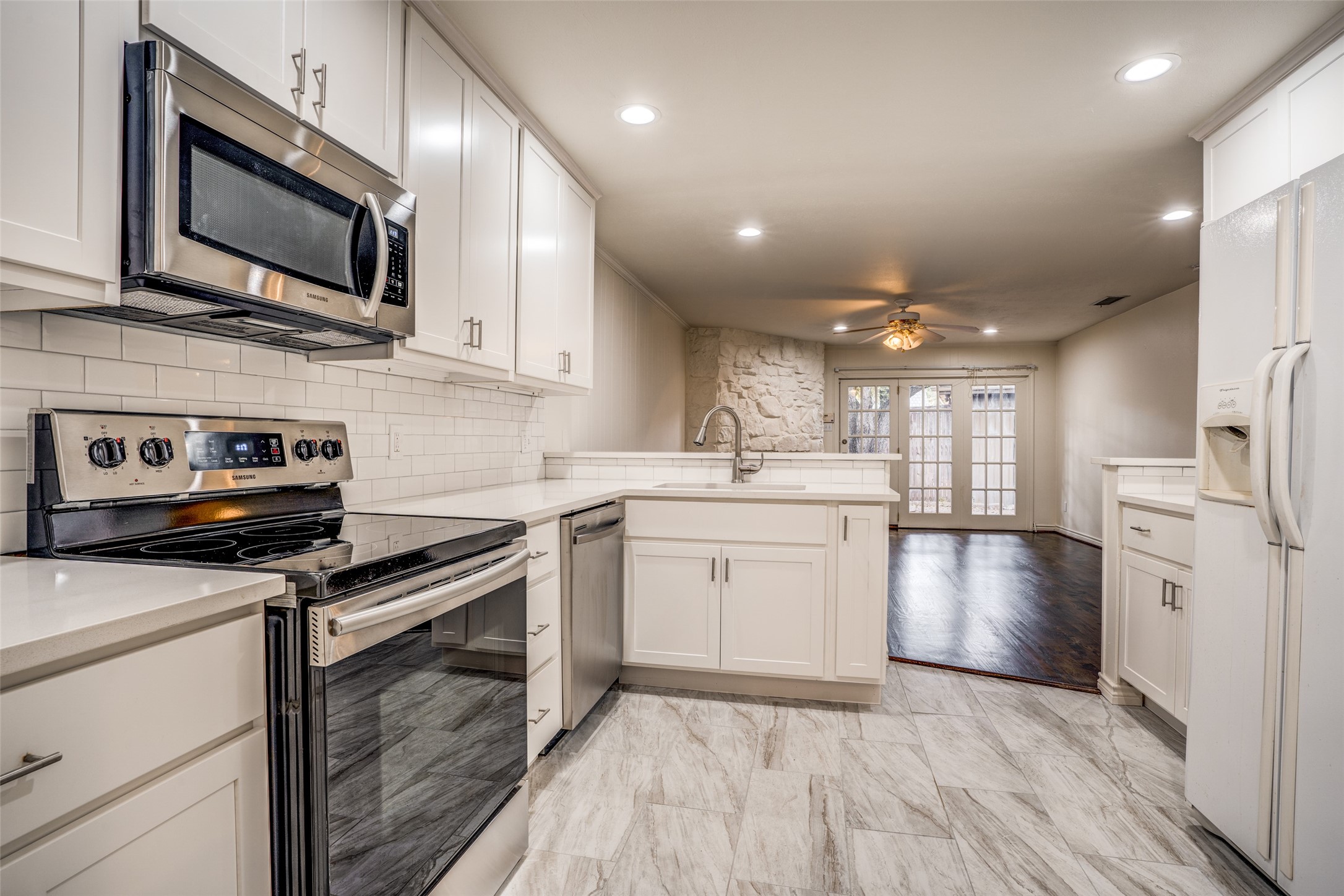 7507 Meadow Oaks Drive