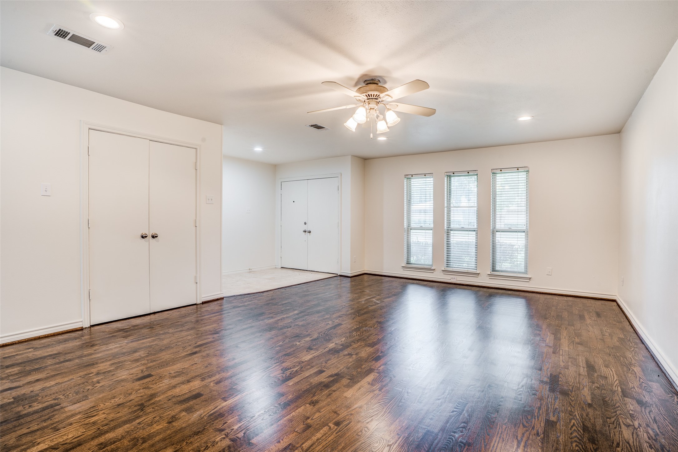 7507 Meadow Oaks Drive