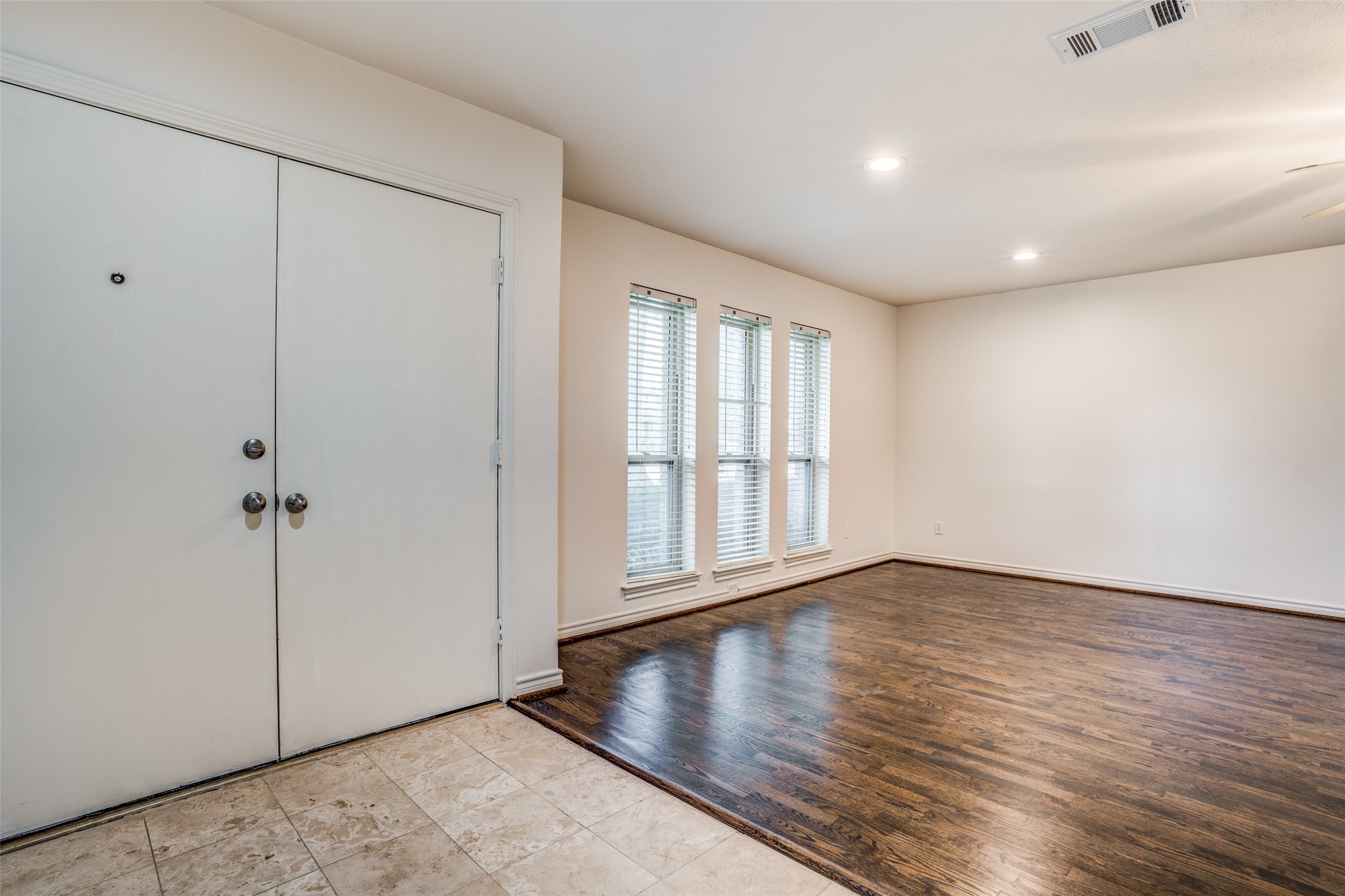 7507 Meadow Oaks Drive