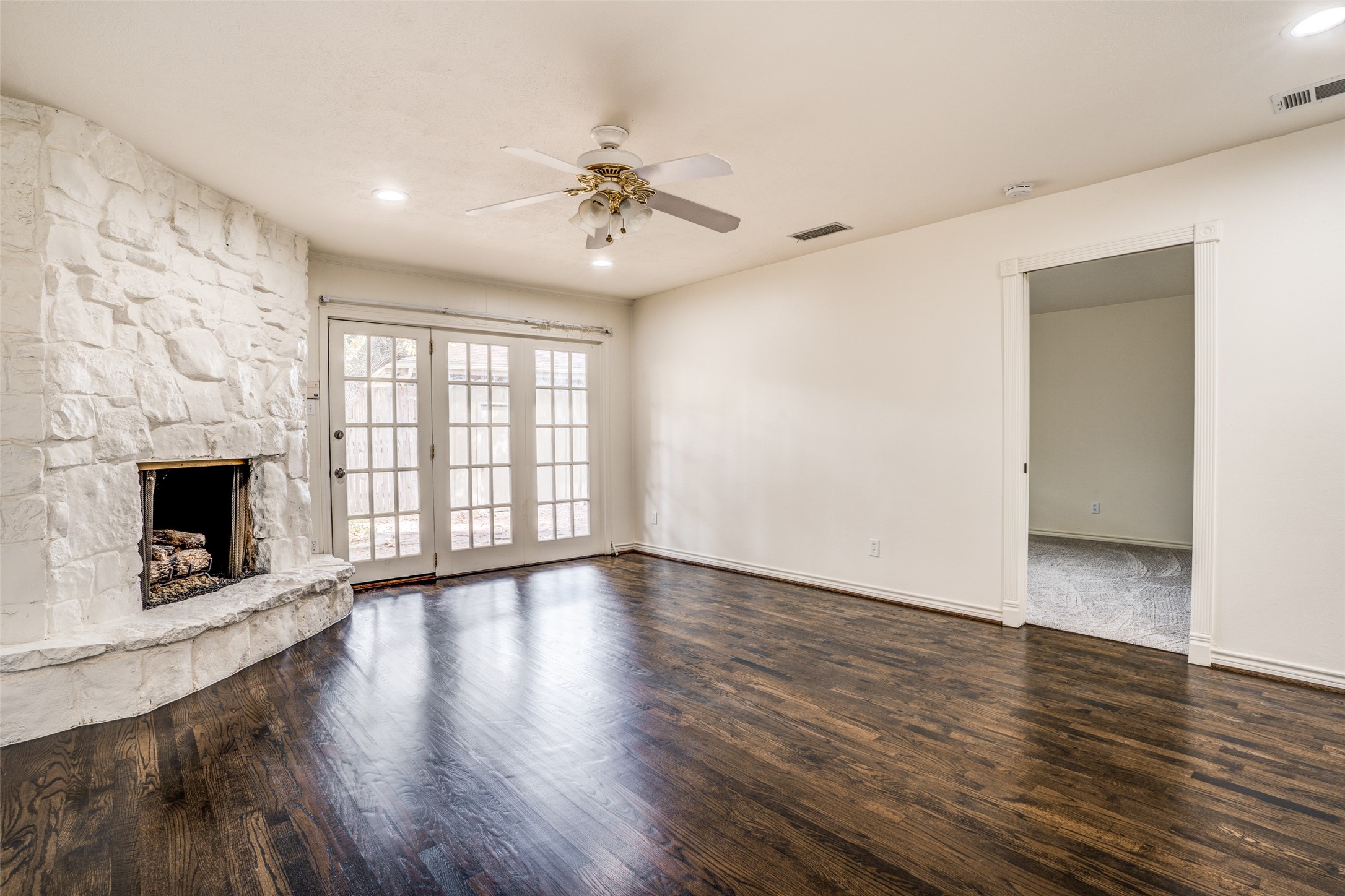 7507 Meadow Oaks Drive