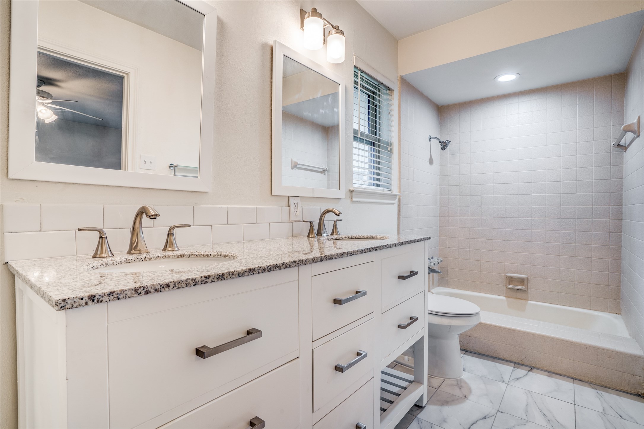 7507 Meadow Oaks Drive