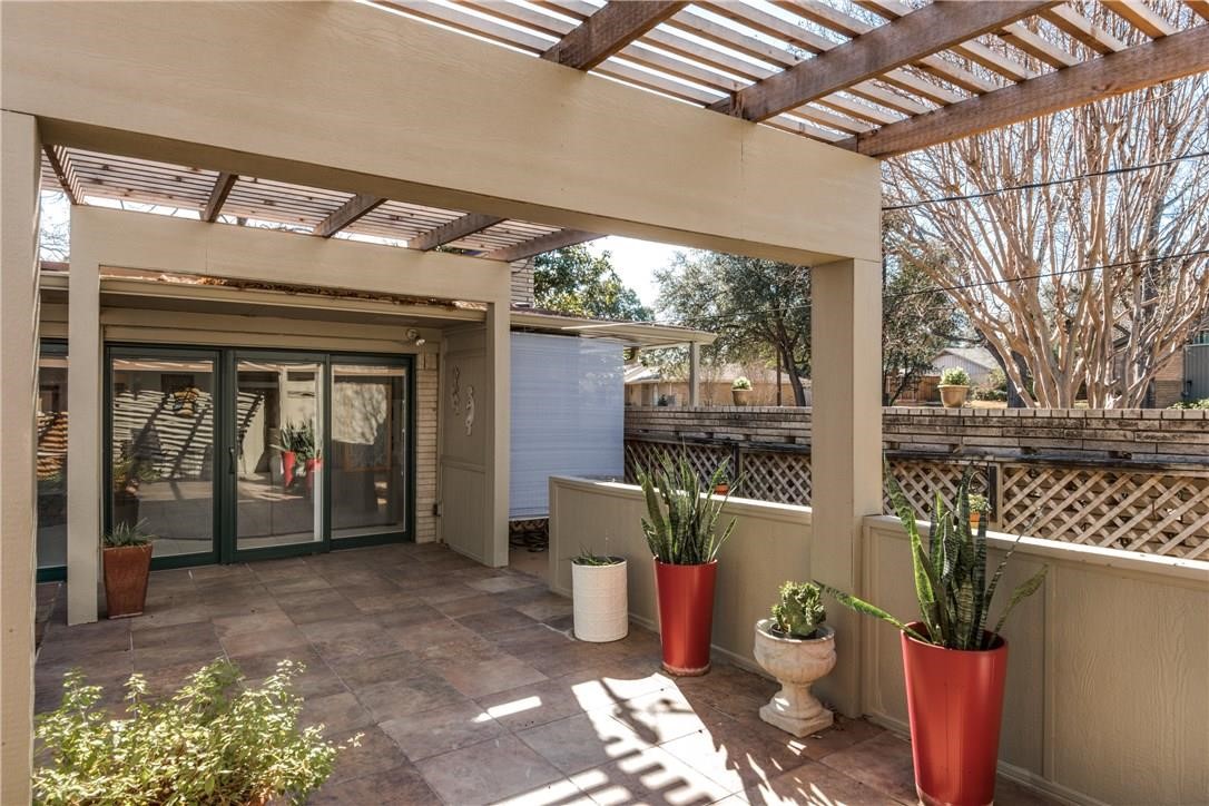 10404 Boedeker Street