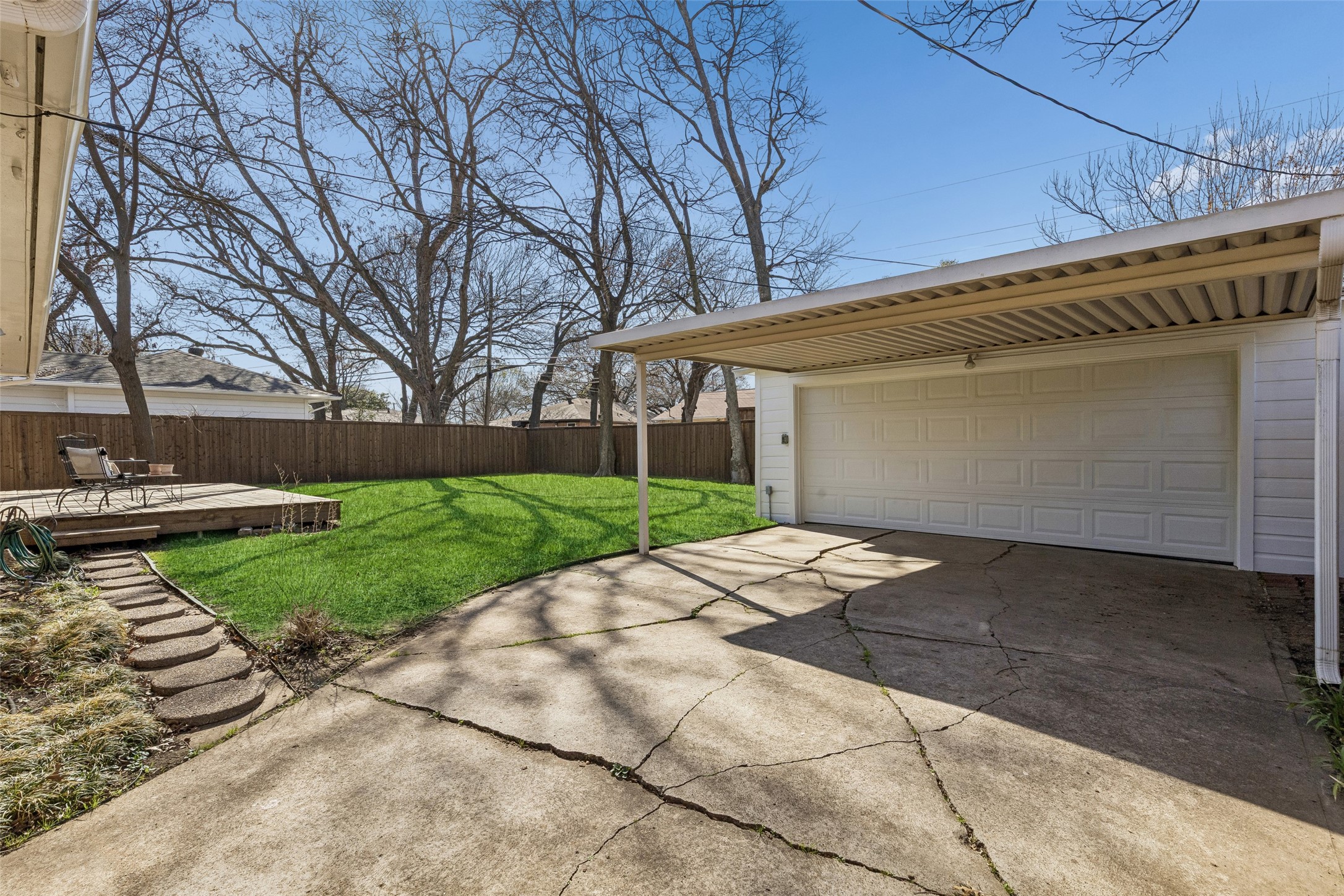 7119 Westbrook Lane
