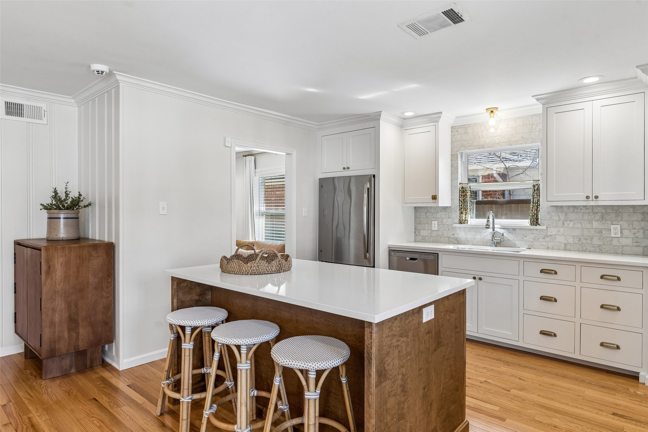 7119 Westbrook Lane
