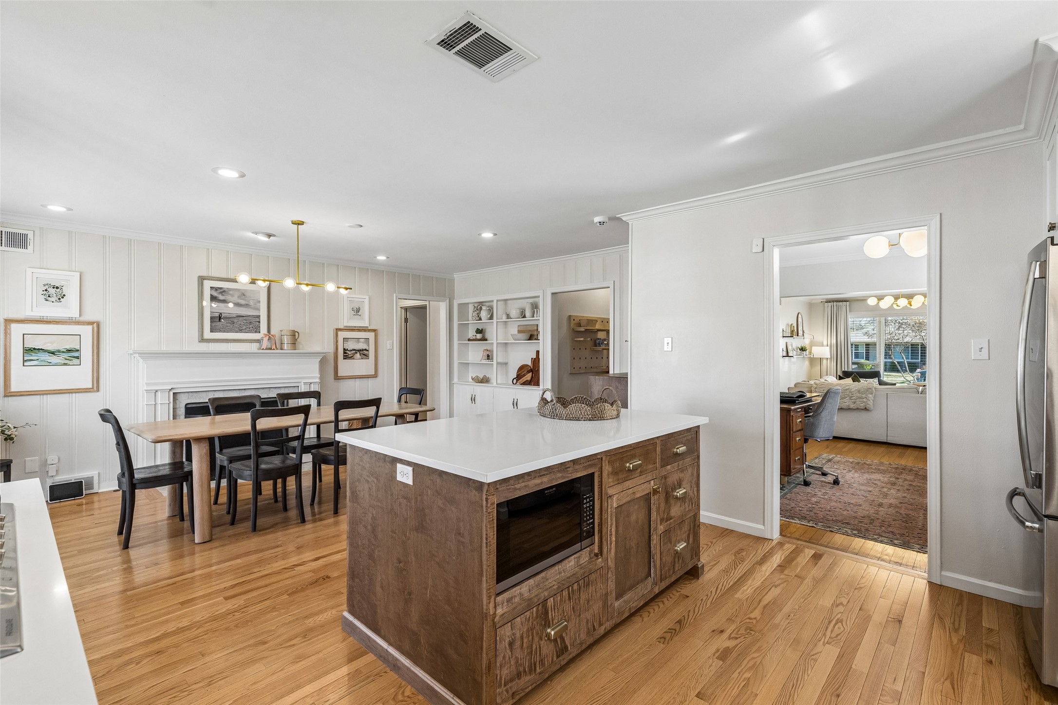 7119 Westbrook Lane