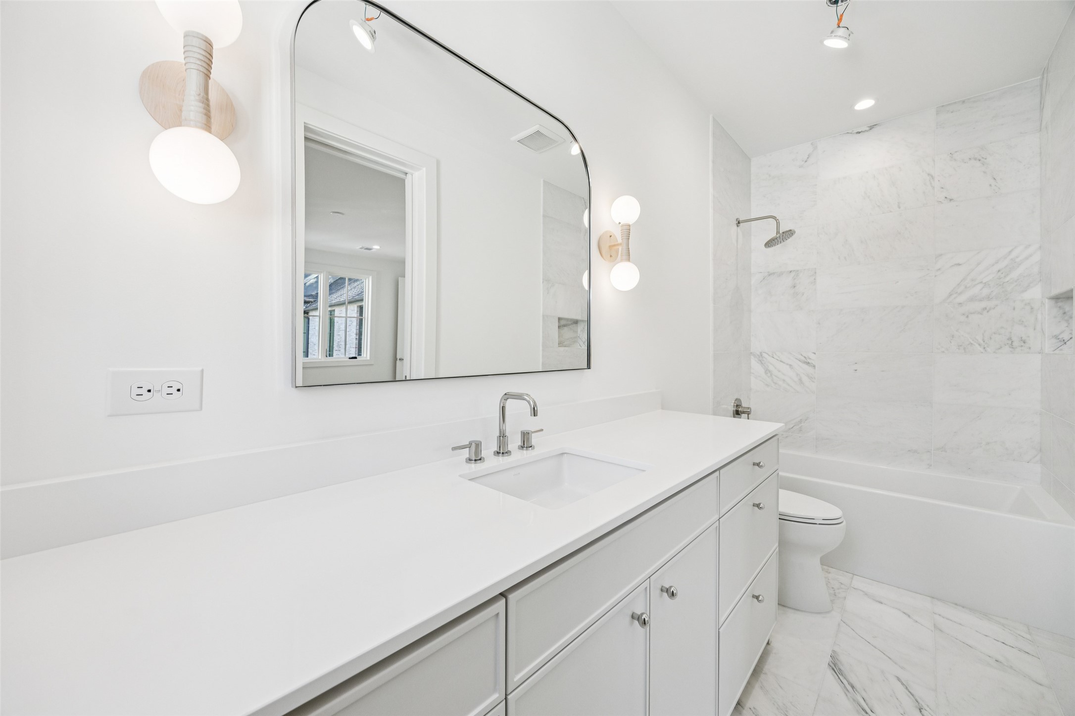 6833 Northridge Drive