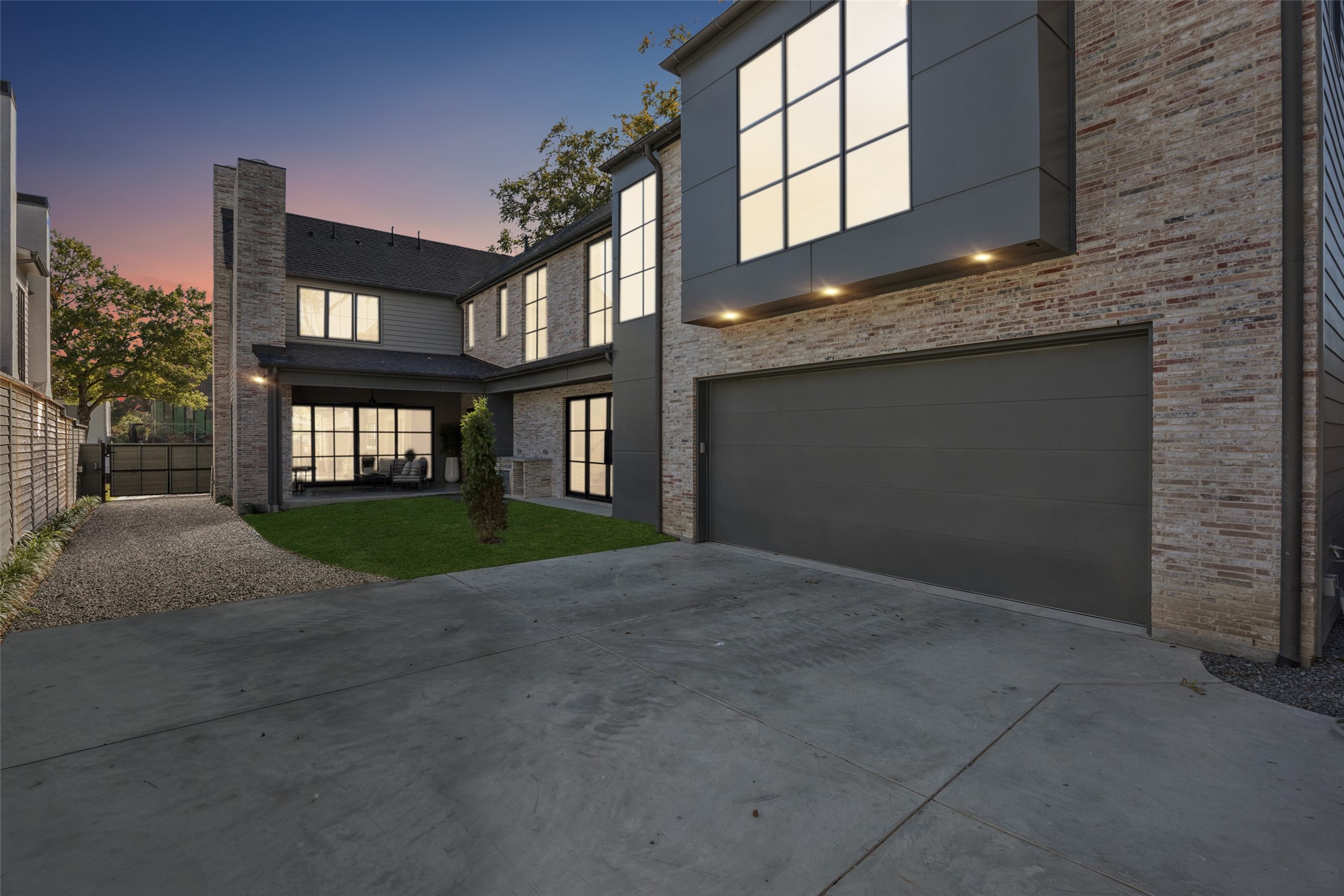 6833 Northridge Drive