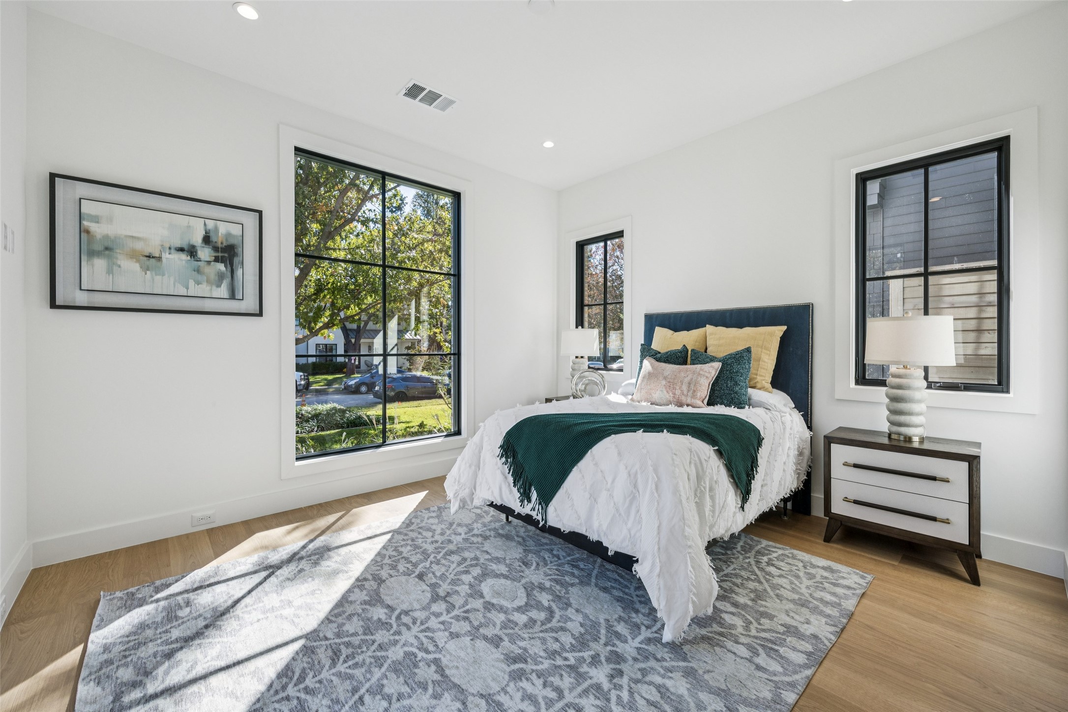 6833 Northridge Drive