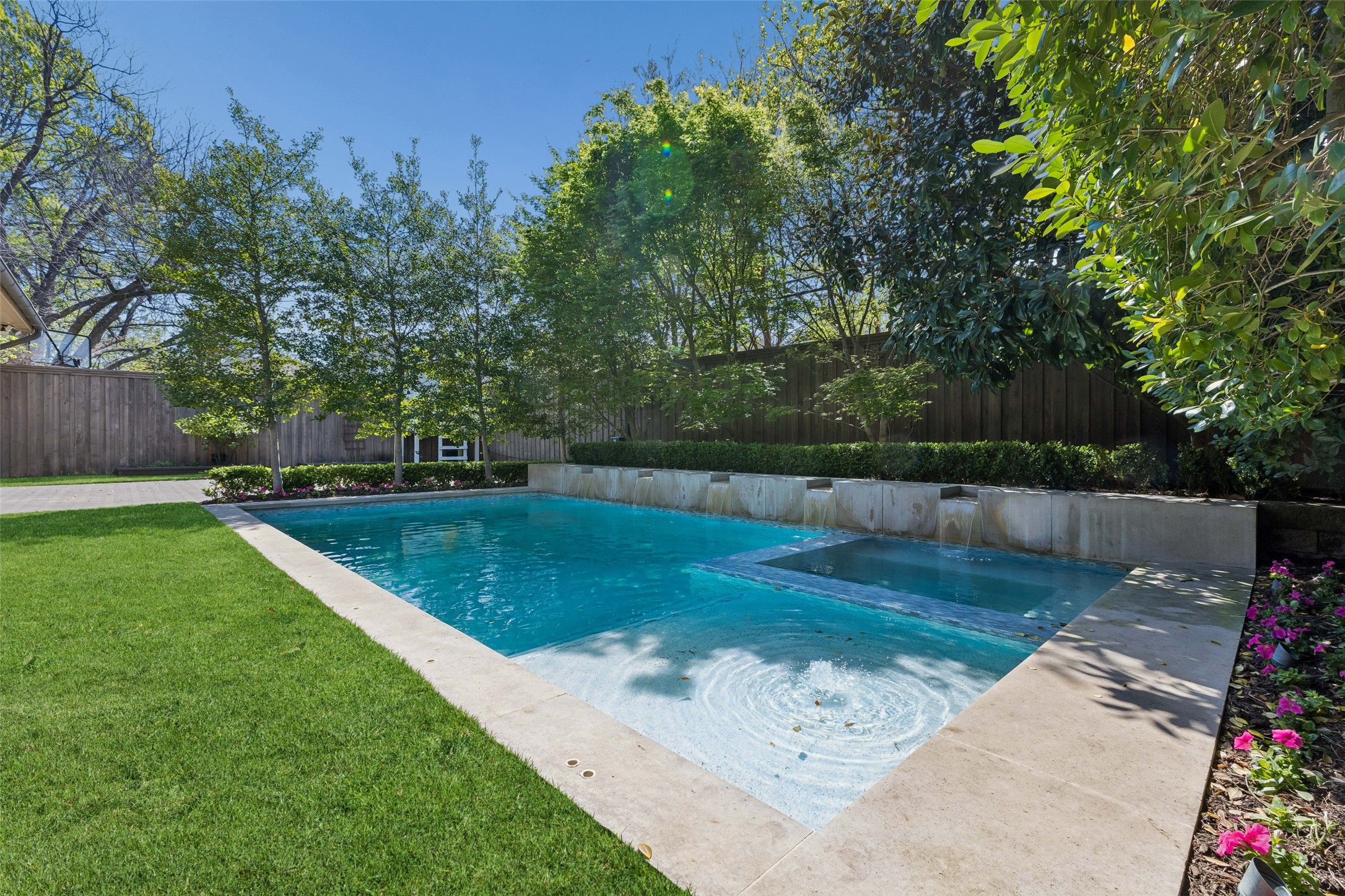 6714 Ellsworth Avenue