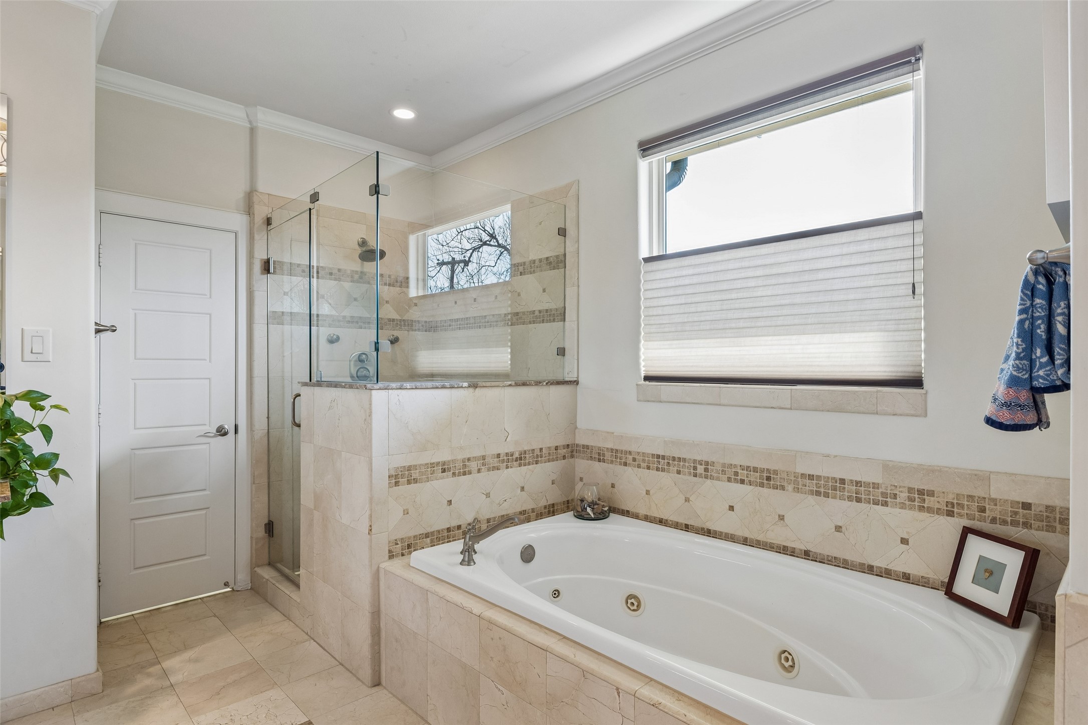 6714 Ellsworth Avenue