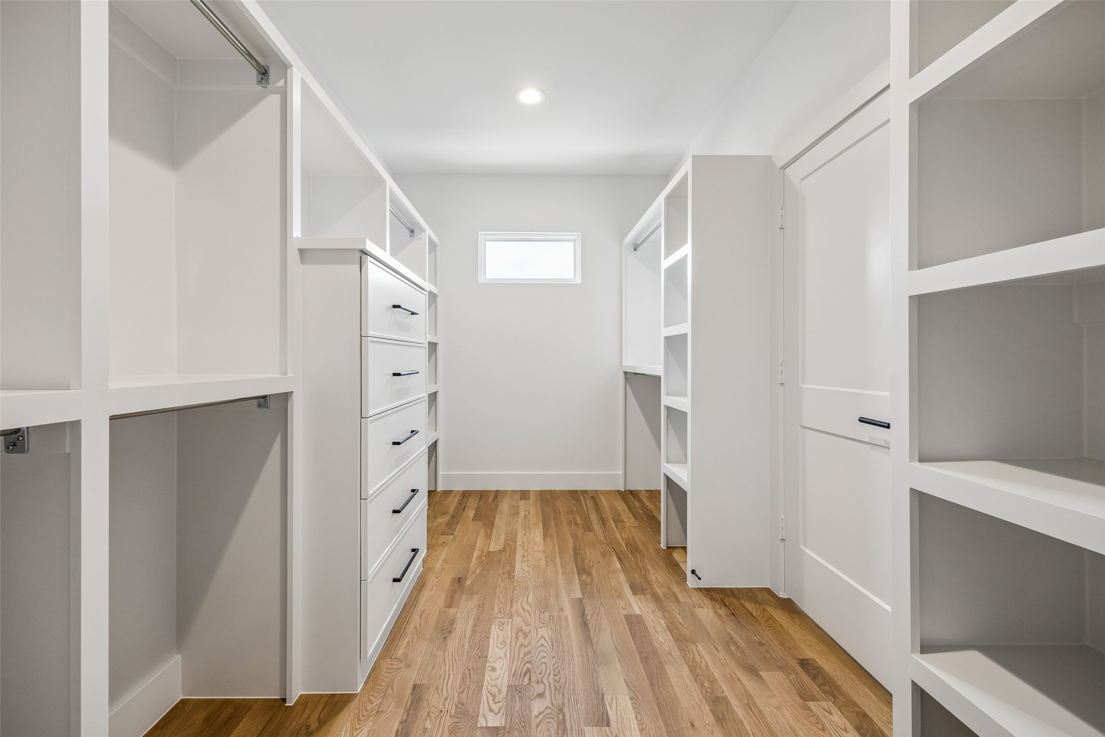 5526 Ellsworth Avenue