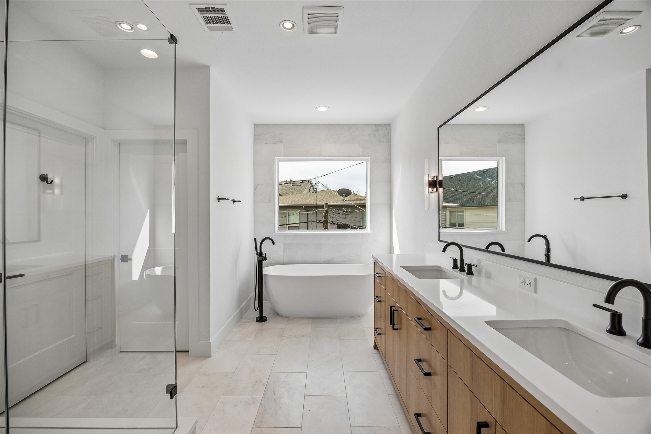 5526 Ellsworth Avenue