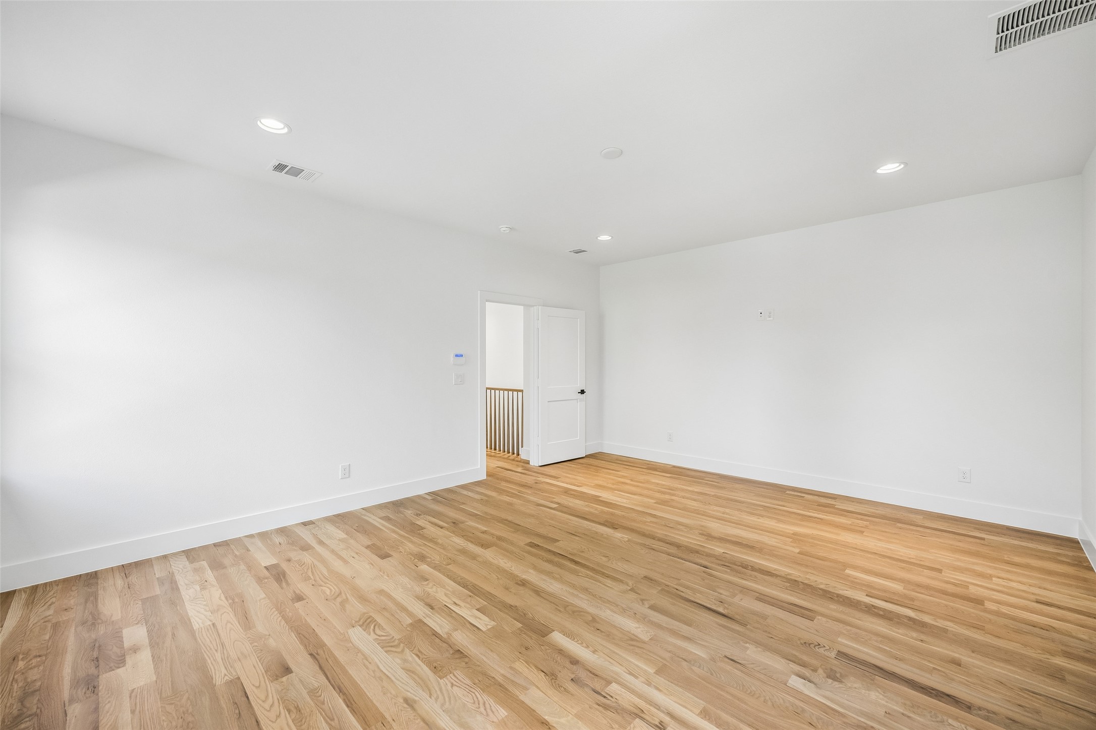 5526 Ellsworth Avenue