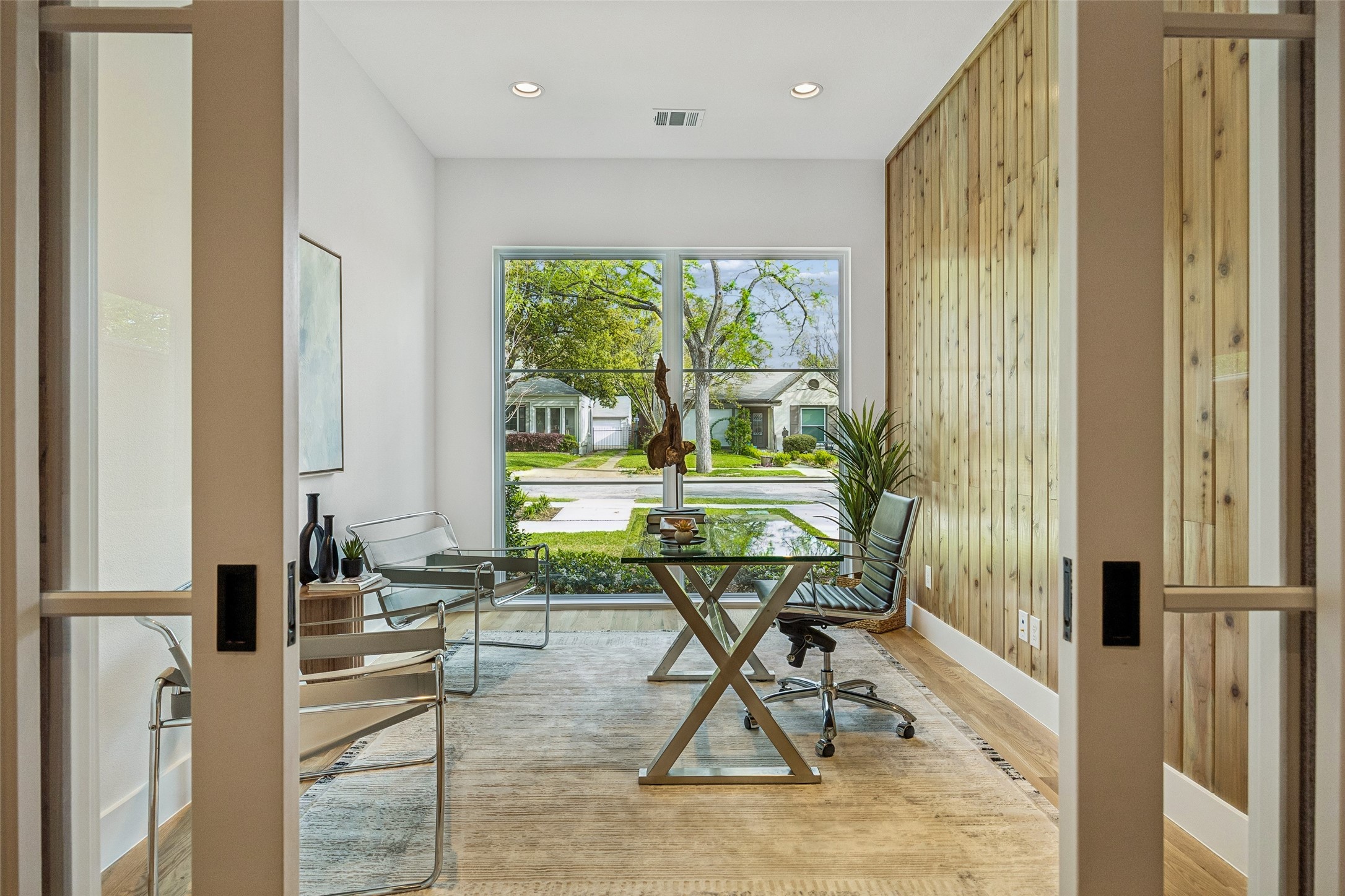 5526 Ellsworth Avenue