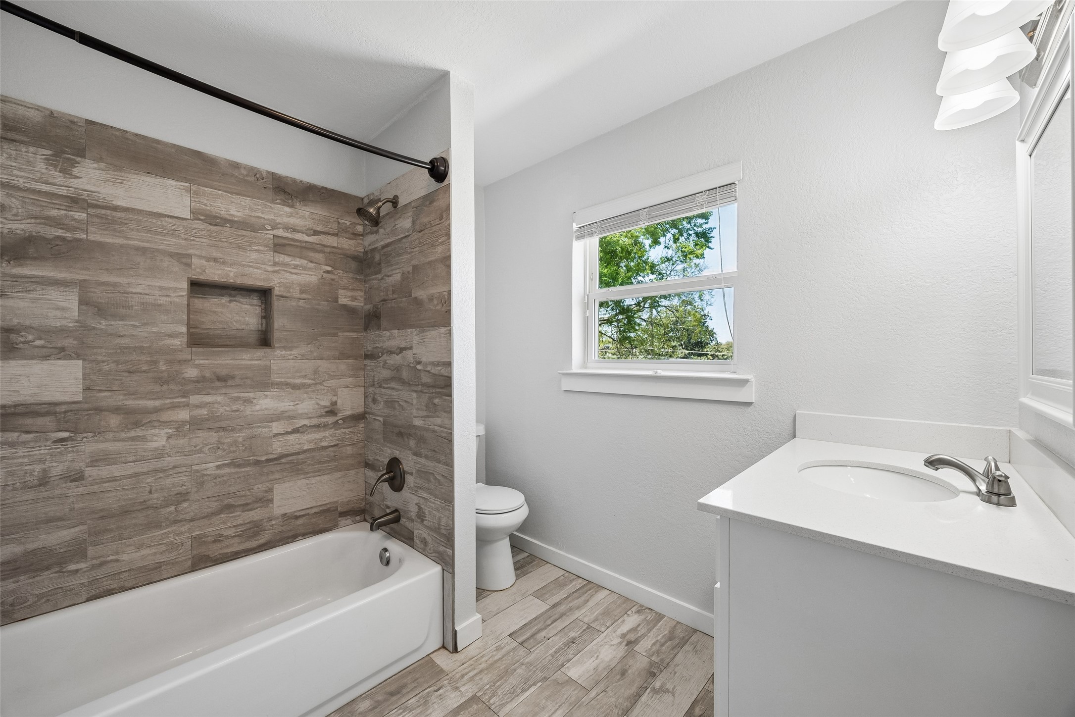 2623 Heatherwood Drive