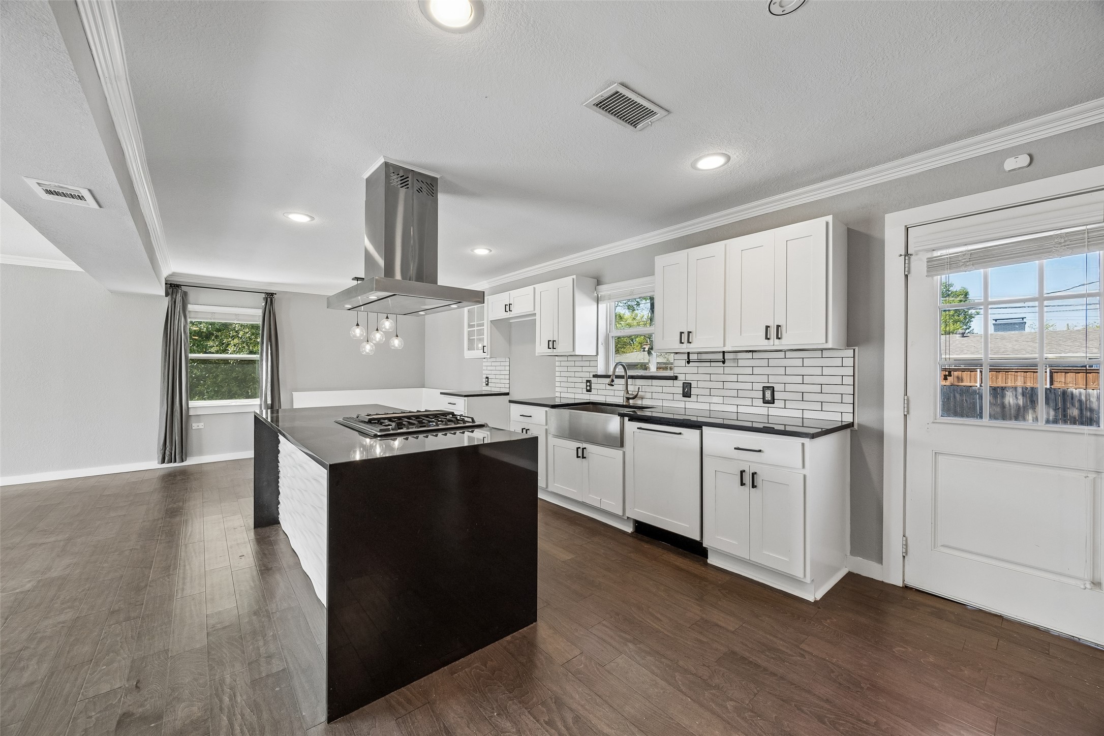 2623 Heatherwood Drive