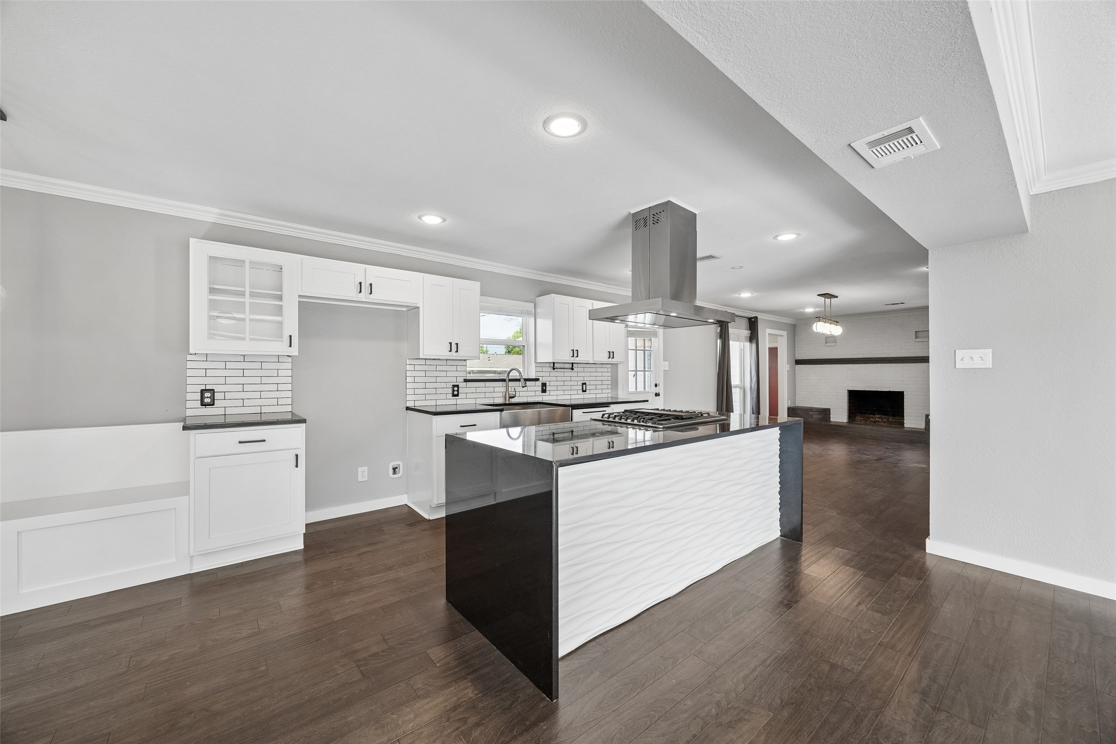 2623 Heatherwood Drive